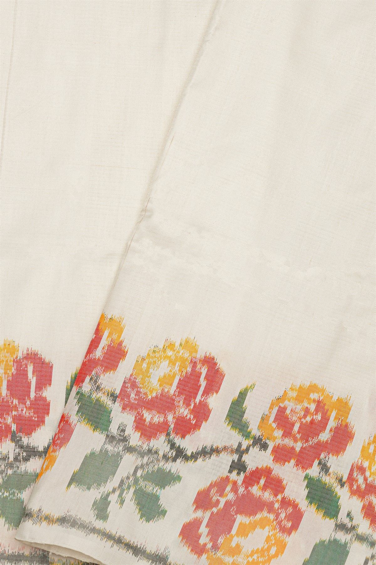 Pochampally Ikat Silk Cream Saree With Floral And Leaf Border