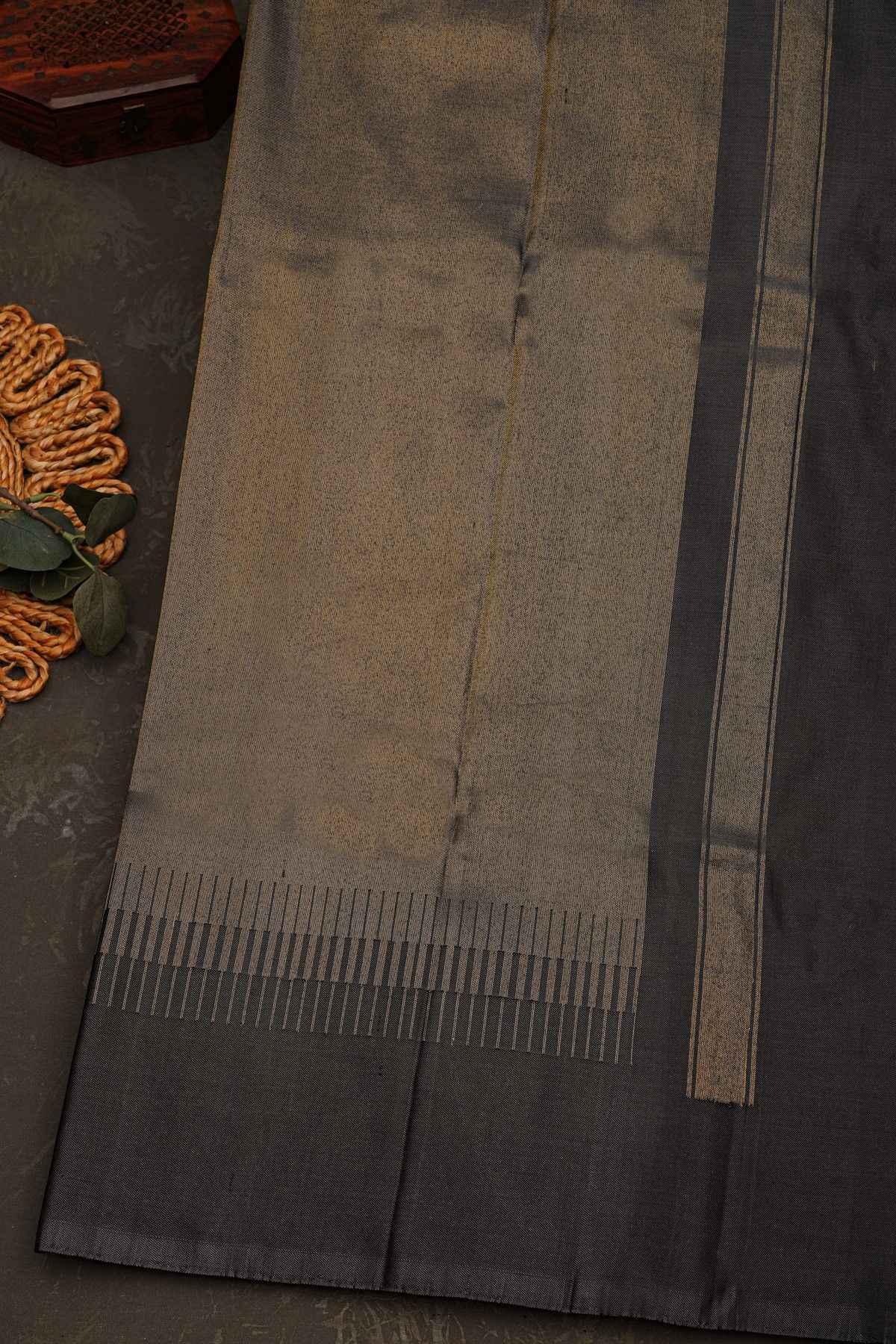 Pochampally Ikat Silk Black Saree With Floral And Leaf Ikat Design Body