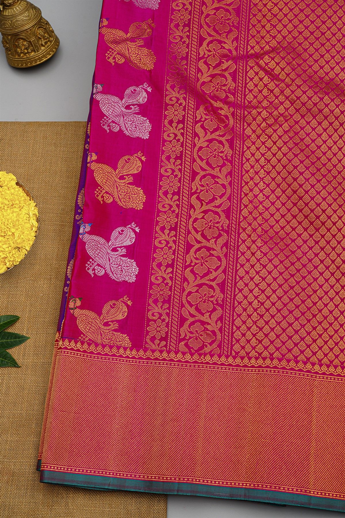 Gadwal Silk Dual Colour Saree With Paisleys And Elephant Buttis Body