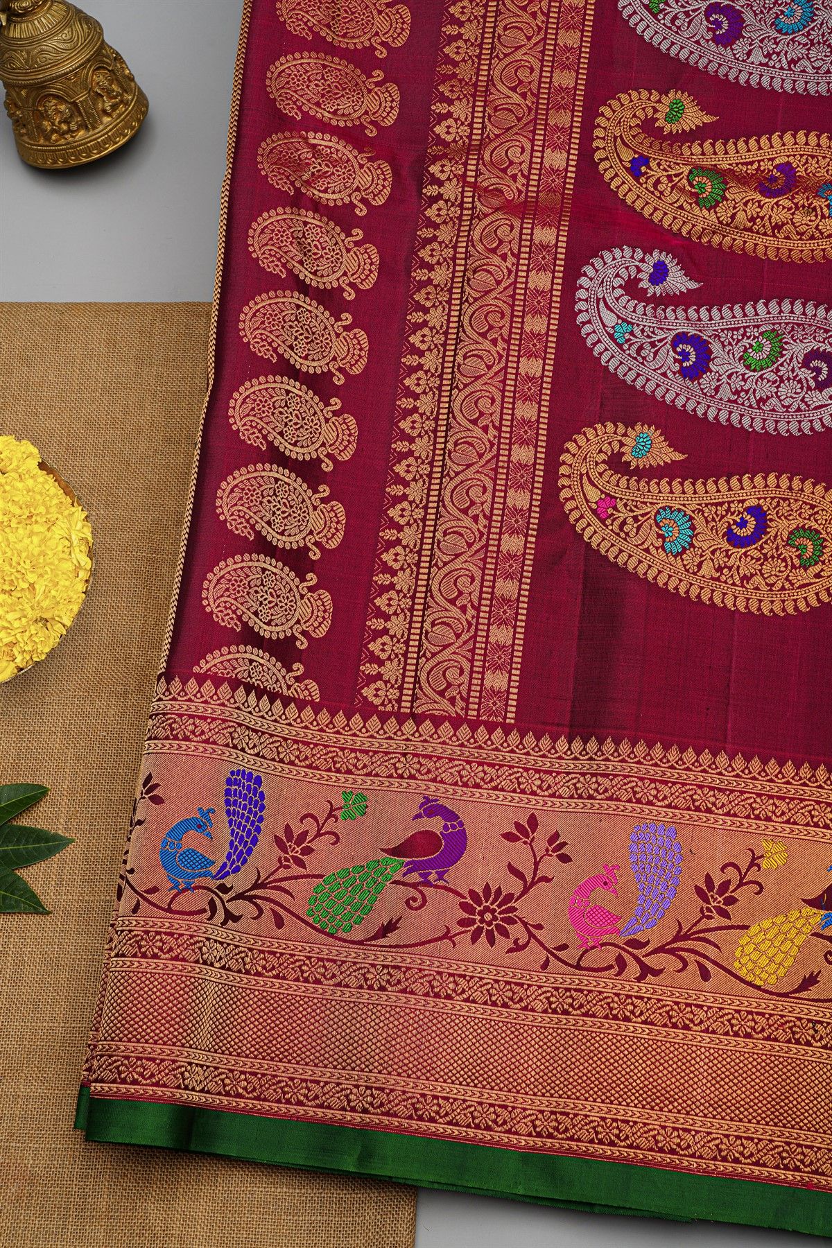 Gadwal Silk Grey Saree With Florals And Animals Body