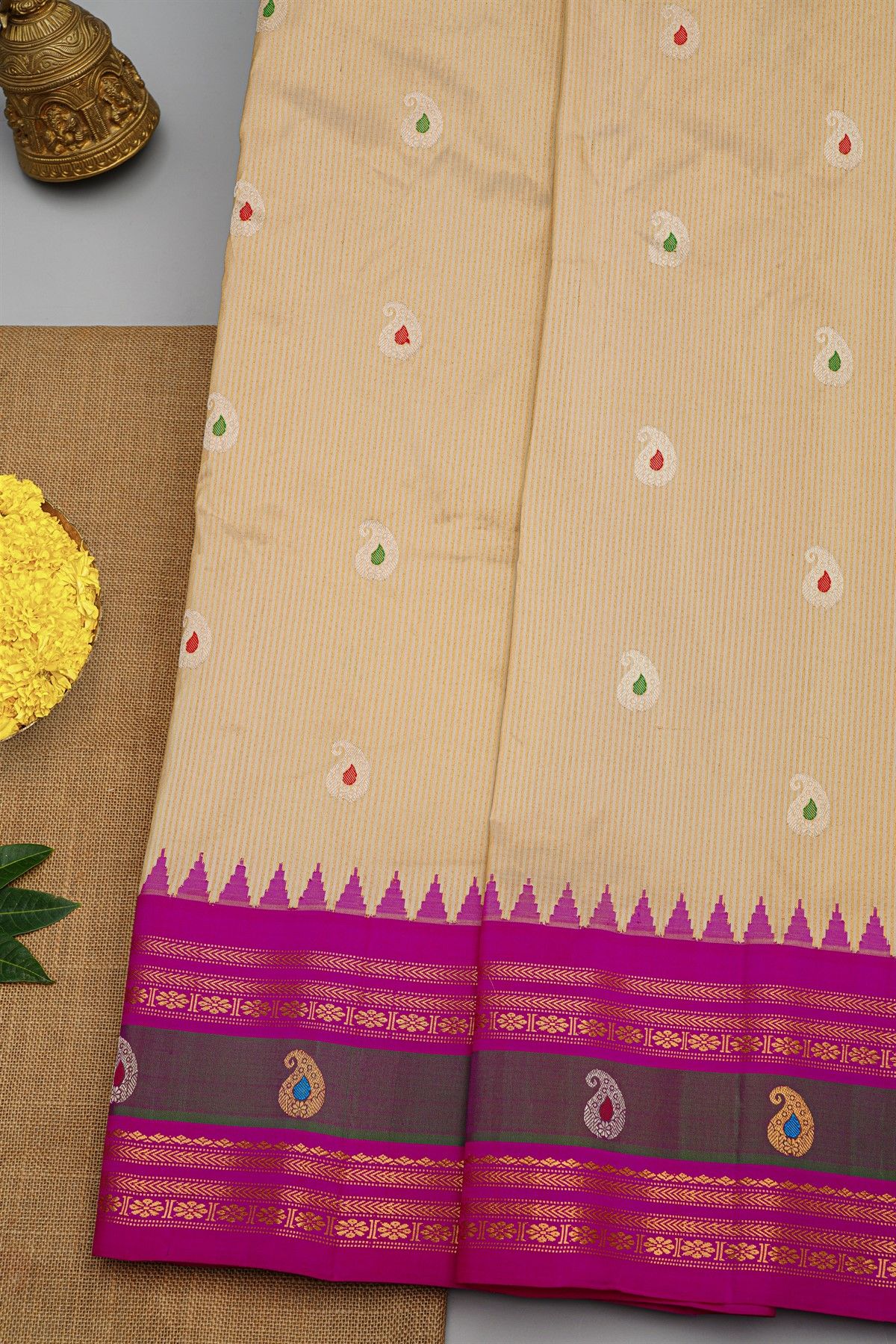 Gadwal Silk Cream Saree With Zari Lines And Paisleys Body