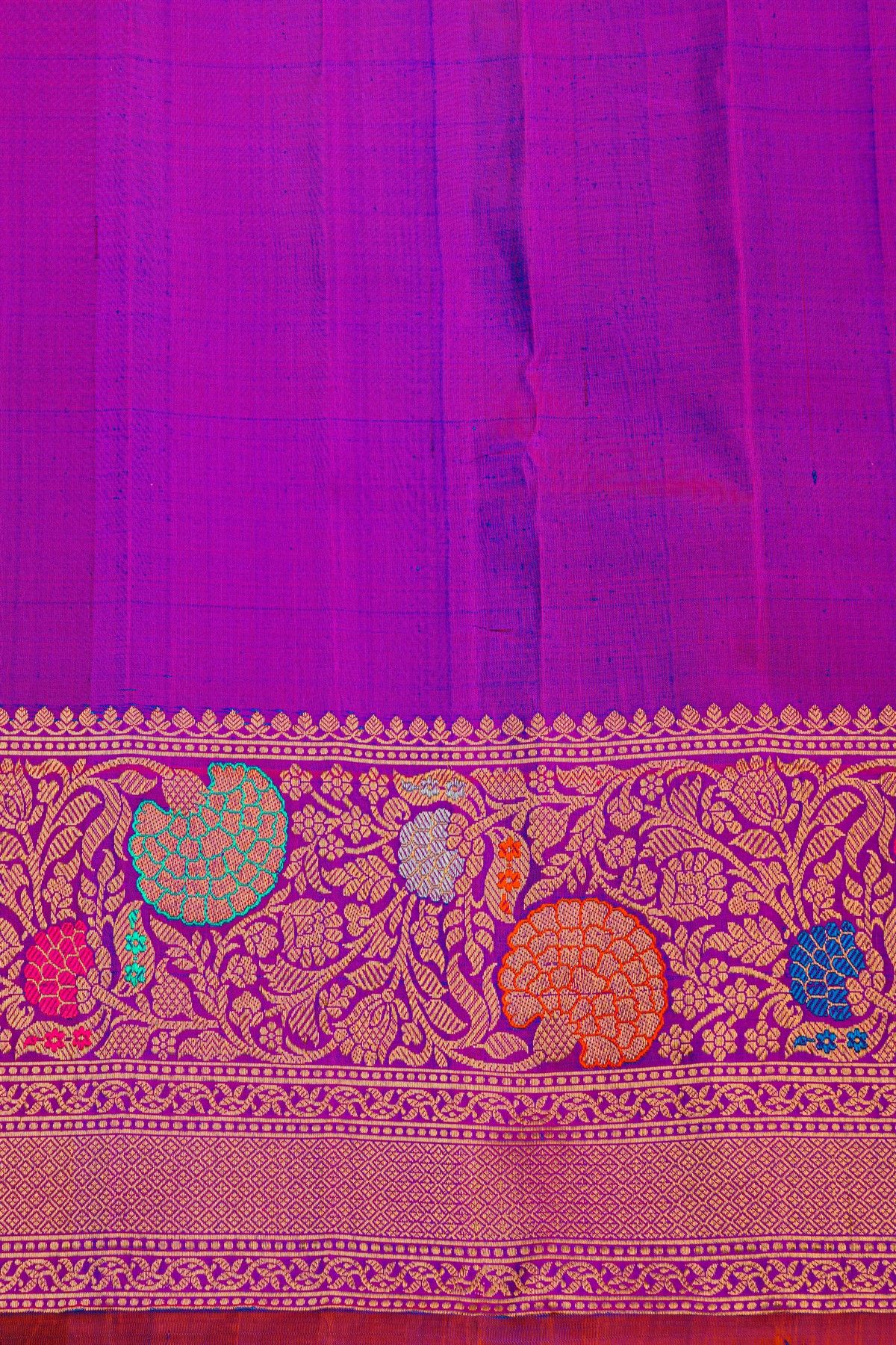 Gadwal Silk Dual Colour Saree With Florals And Leaves Jaal Border