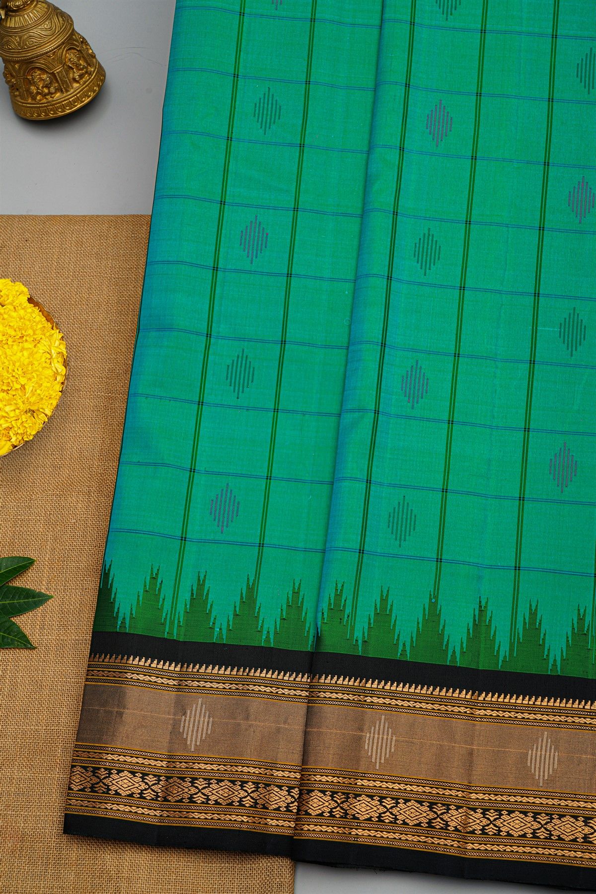Gadwal Silk Dual Colour Saree With Florals And Buttis Border