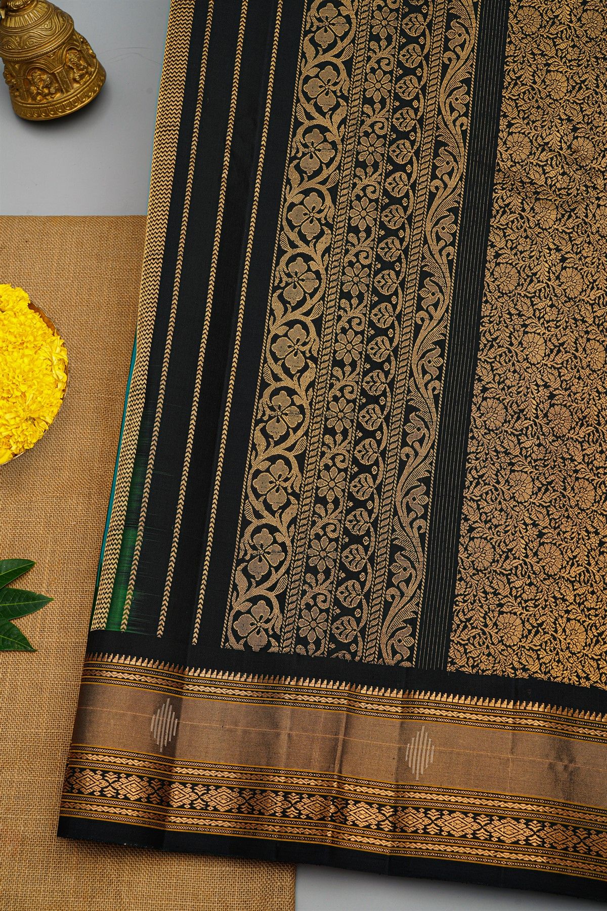 Gadwal Silk Dual Colour Saree With Florals And Buttis Border