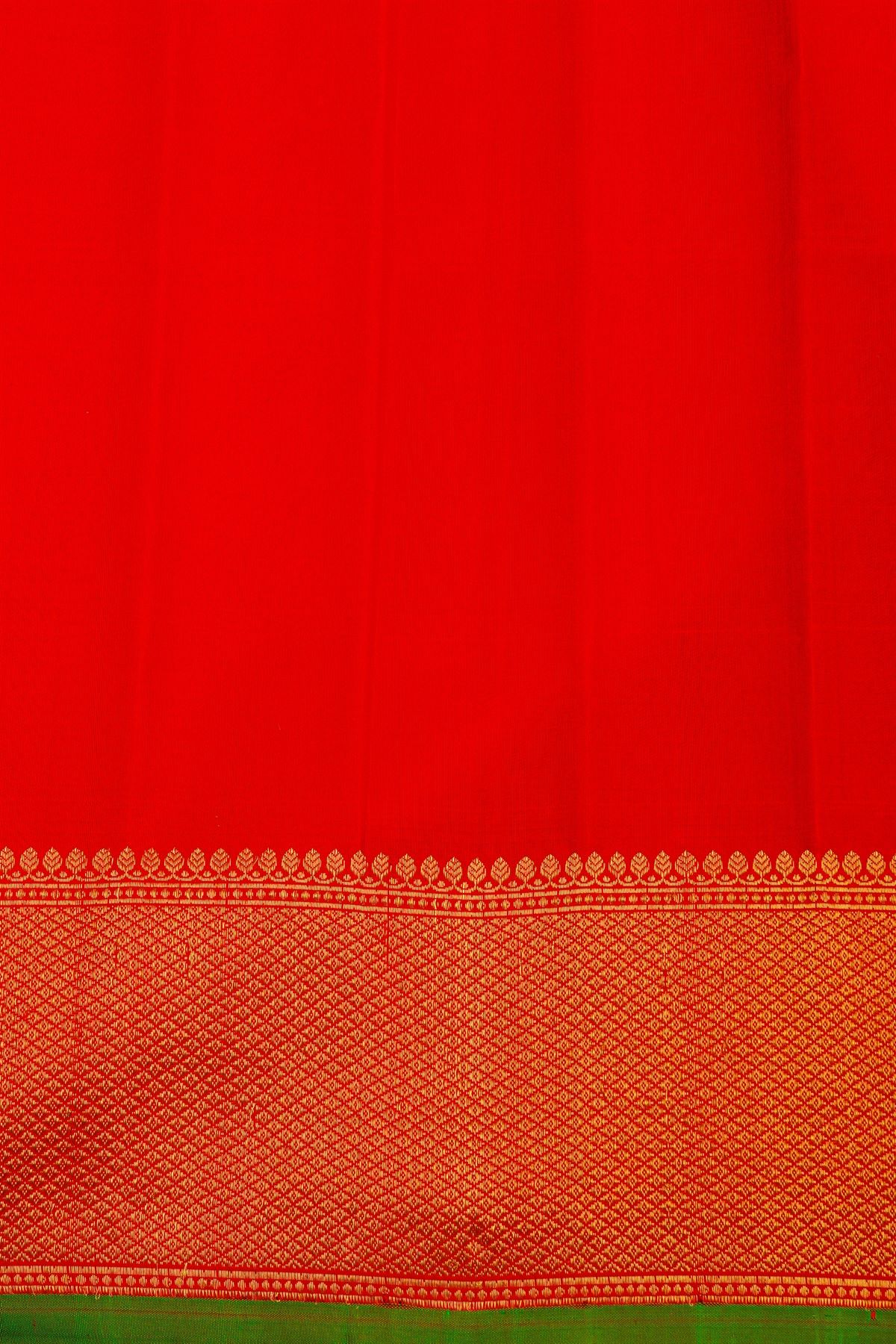 Gadwal Silk Red Saree With Cross Lines And Diamonds Border