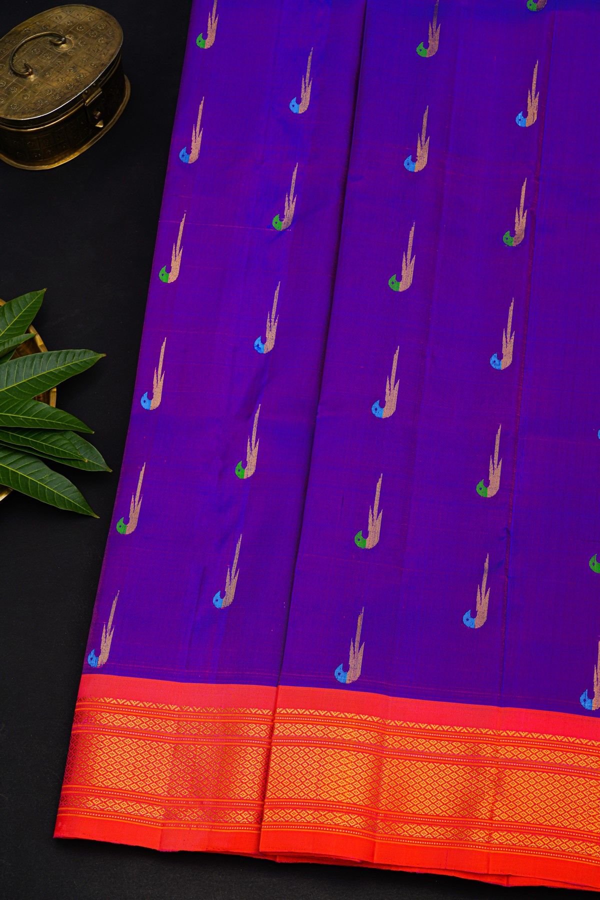 Gadwal Silk Blue Saree With All Over Muniya Buttis Body