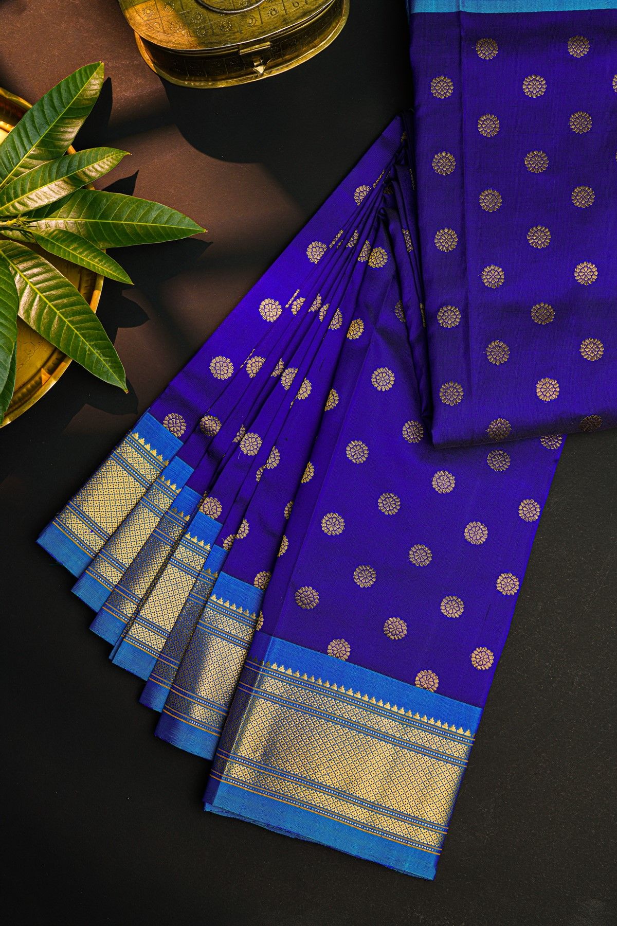 Gadwal Silk Royal Blue Saree With Paithani Pallu