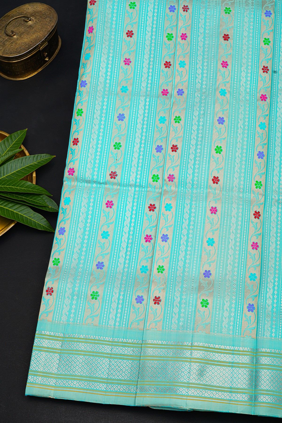 Gadwal Silk Sky Blue Saree With Floral And Leaf Lines Body