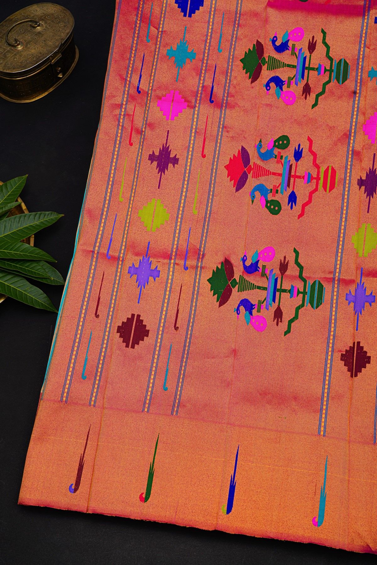 Gadwal Silk Sky Blue Saree With Paithani Pallu