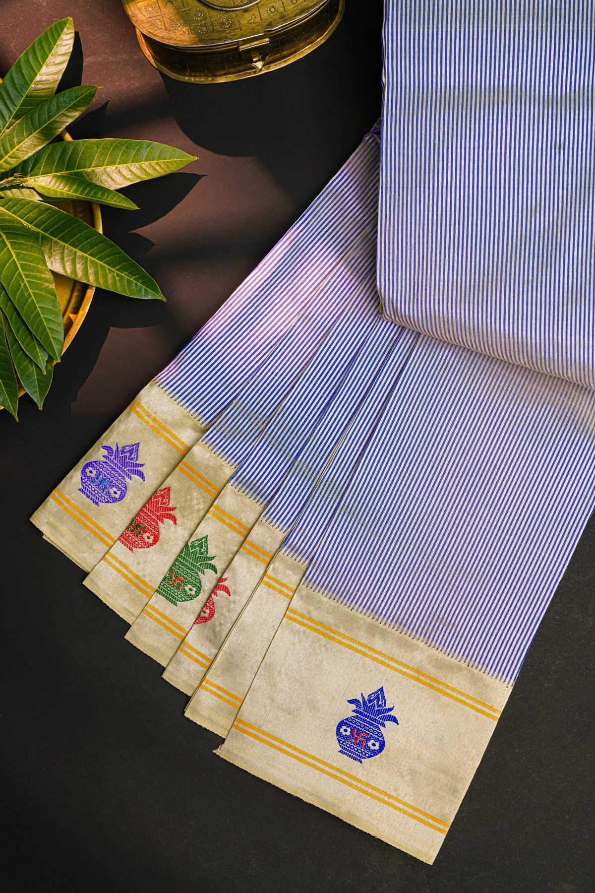 Gadwal Silk Blue Saree With Floral And Zari Line Border