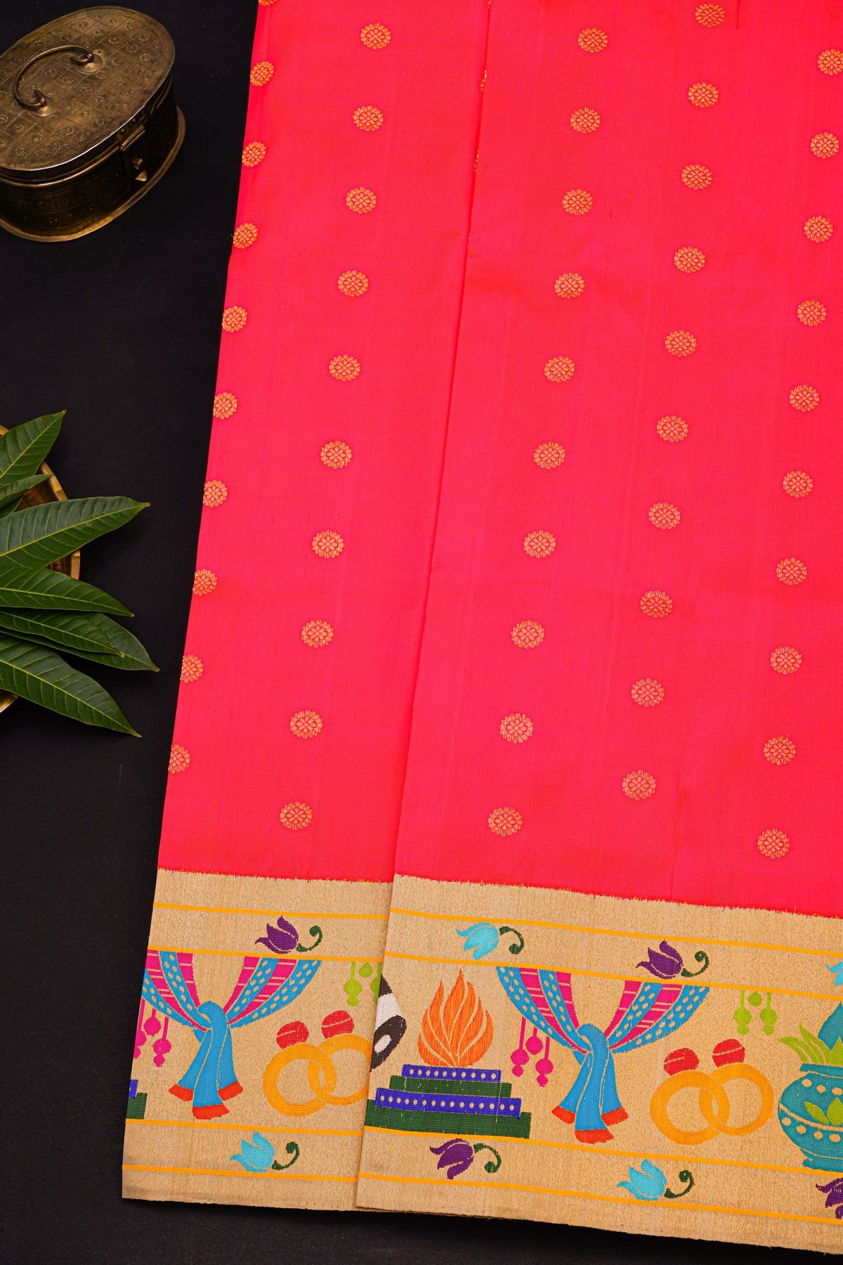 Gadwal Silk Pink Saree With Floral And Musical Theme Border