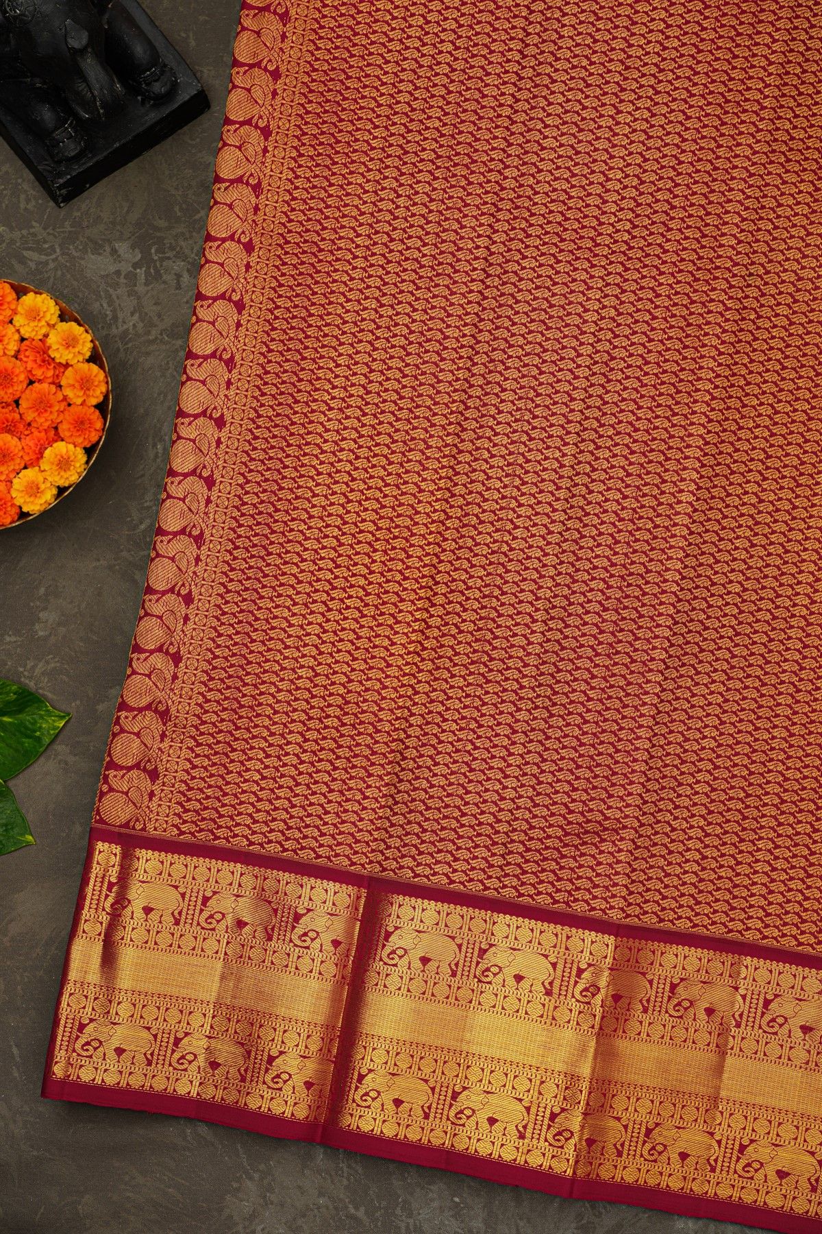 Kancheepuram Silk Bottle Green Saree With Traditional Kuttu Border