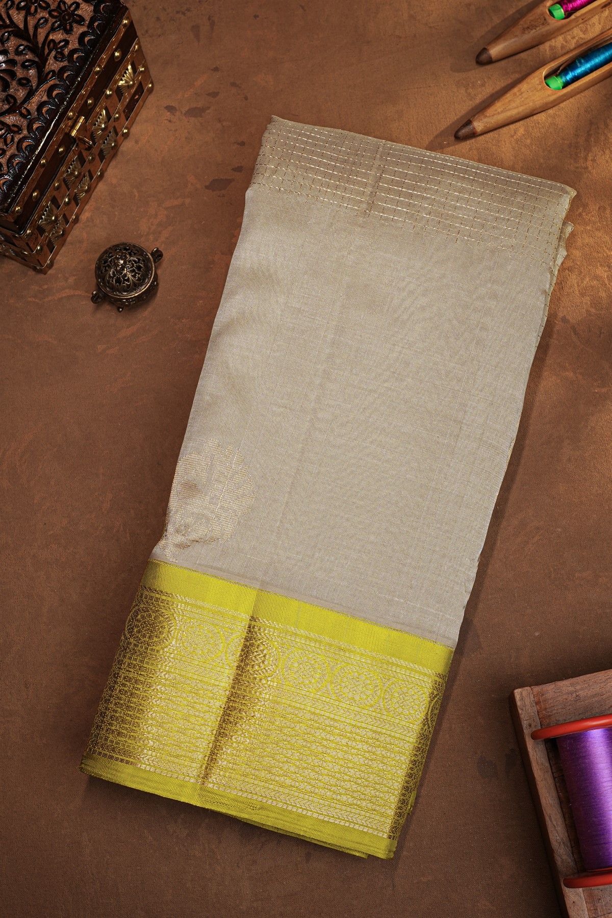 Kuppadam Sico Light Grey Saree With Floral And Buttis Checks Body