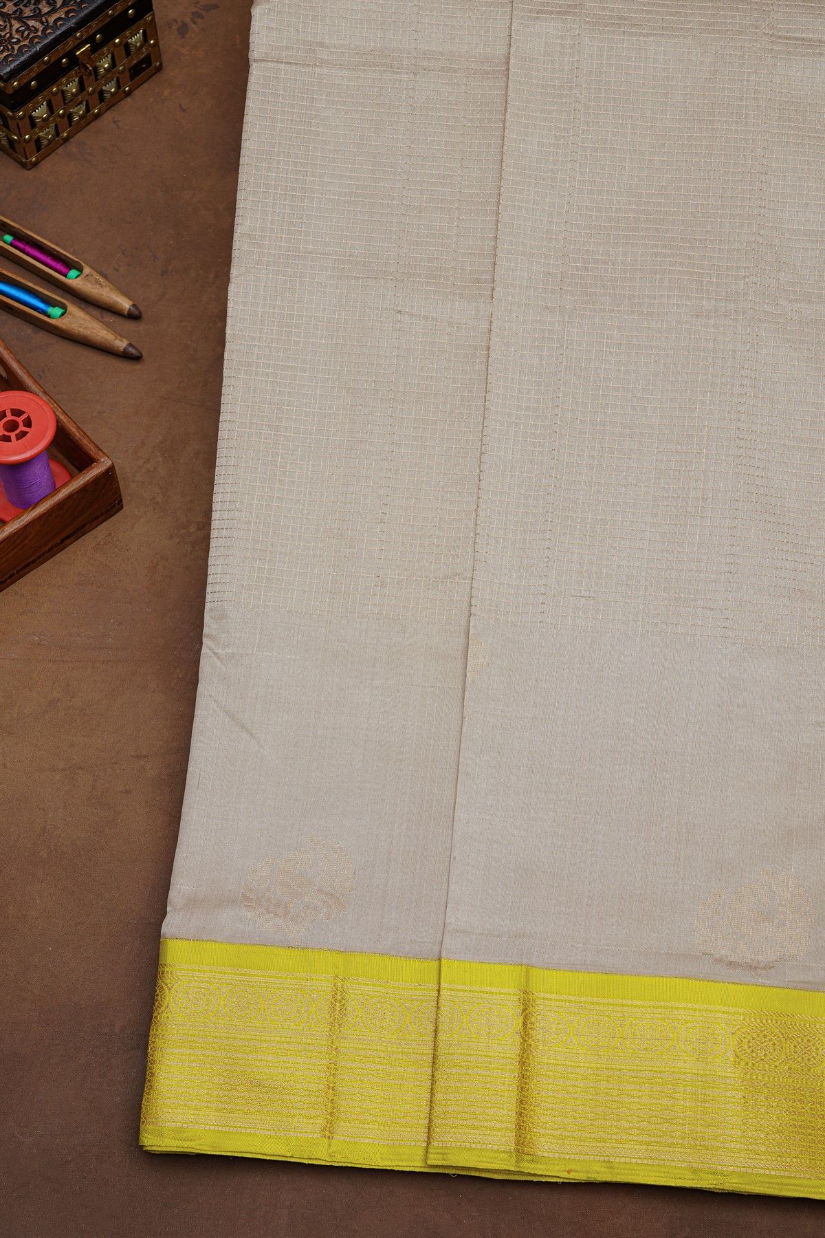 Kuppadam Sico Light Grey Saree With Floral And Buttis Checks Body