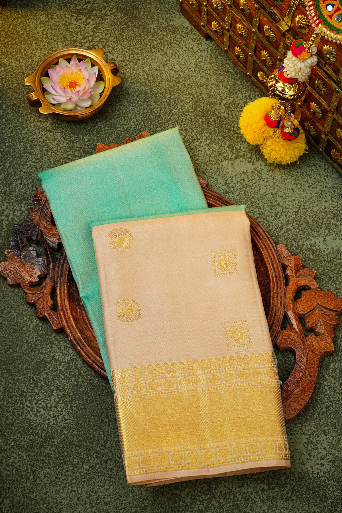 Kancheepuram Silk Sea Green Saree With Floral And Peacock Border
