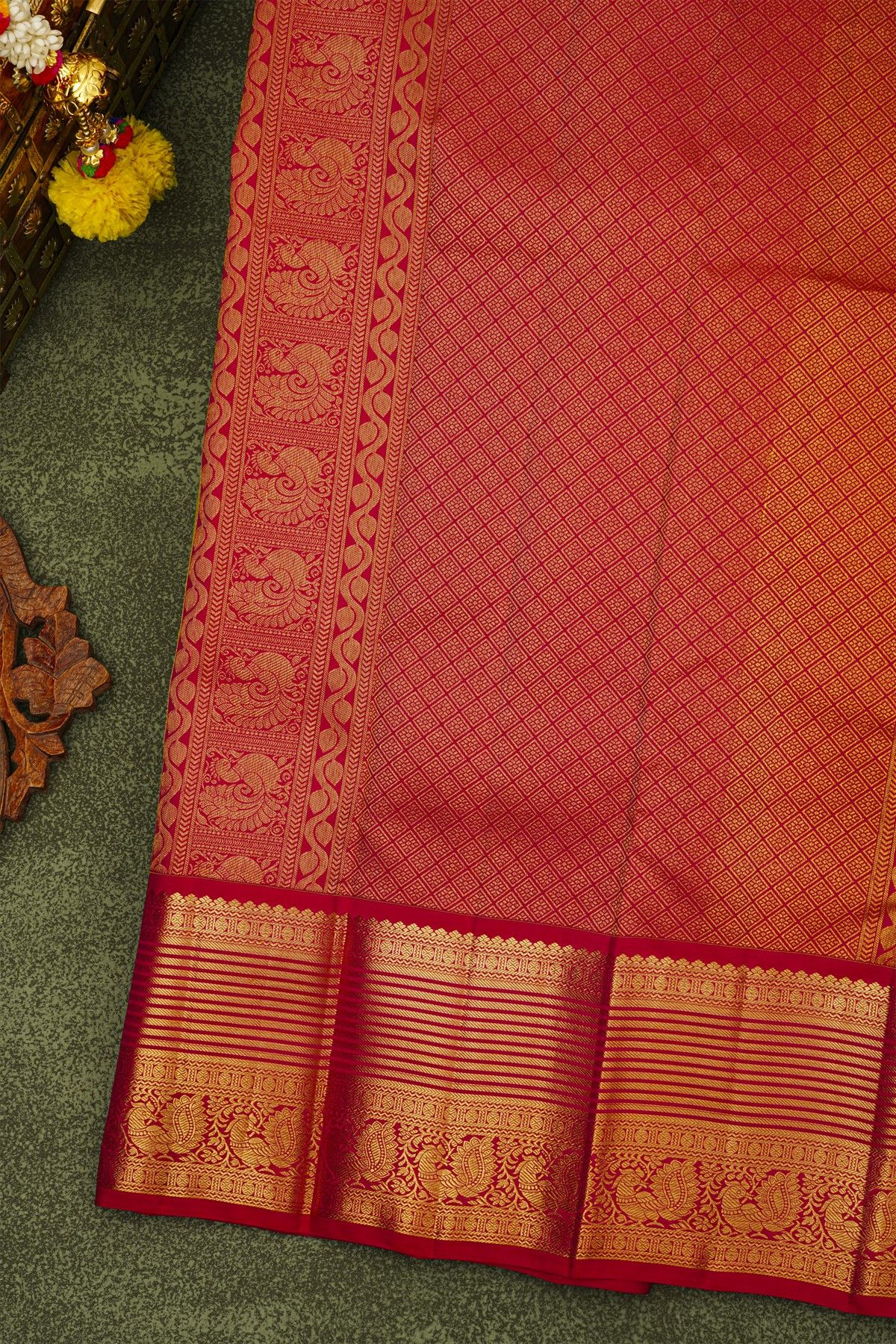 Kancheepuram Silk Lime Green Saree With Kuttu Border