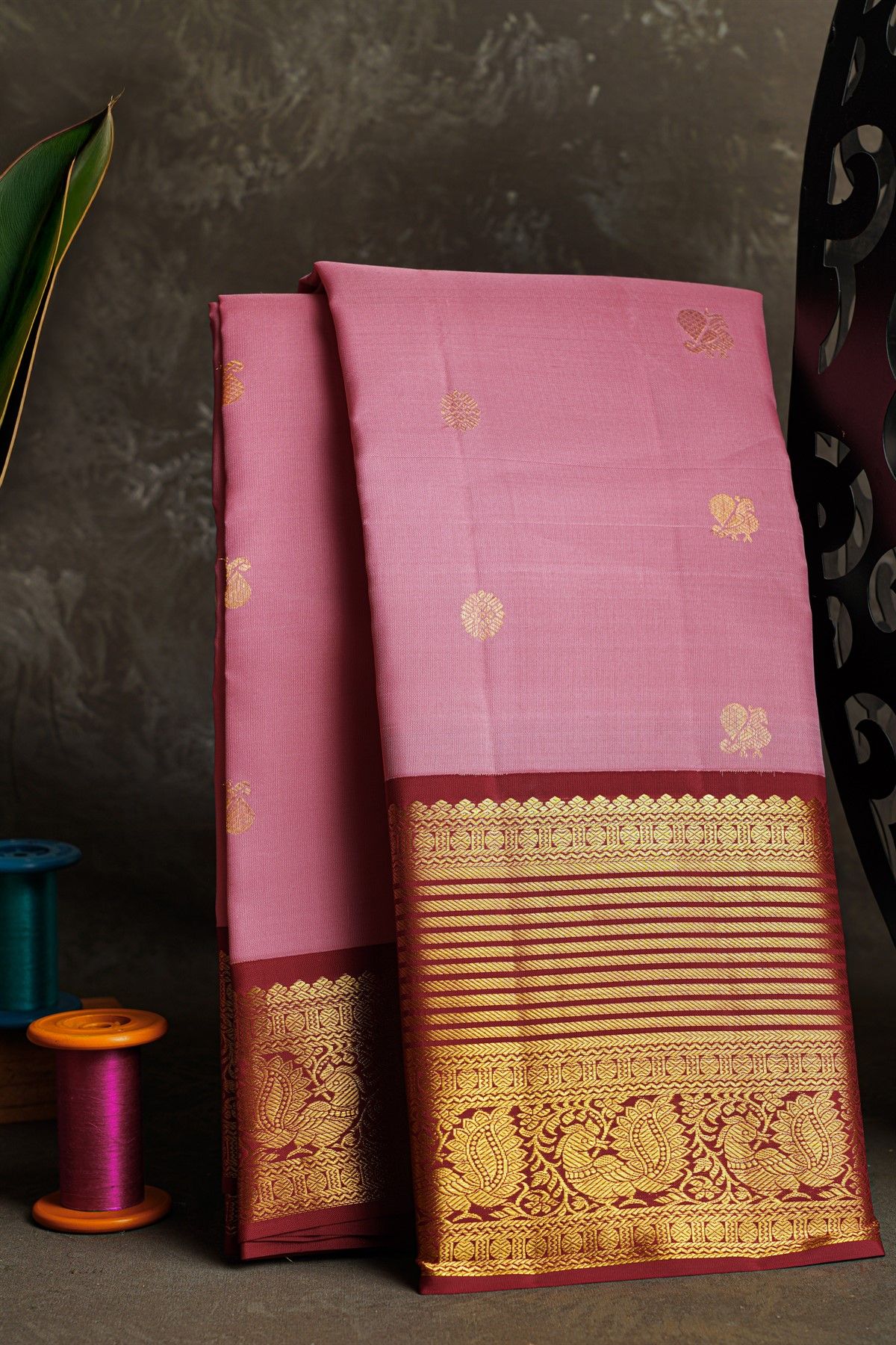 Kancheepuram Silk Onion Pink Saree With Kuttu Border