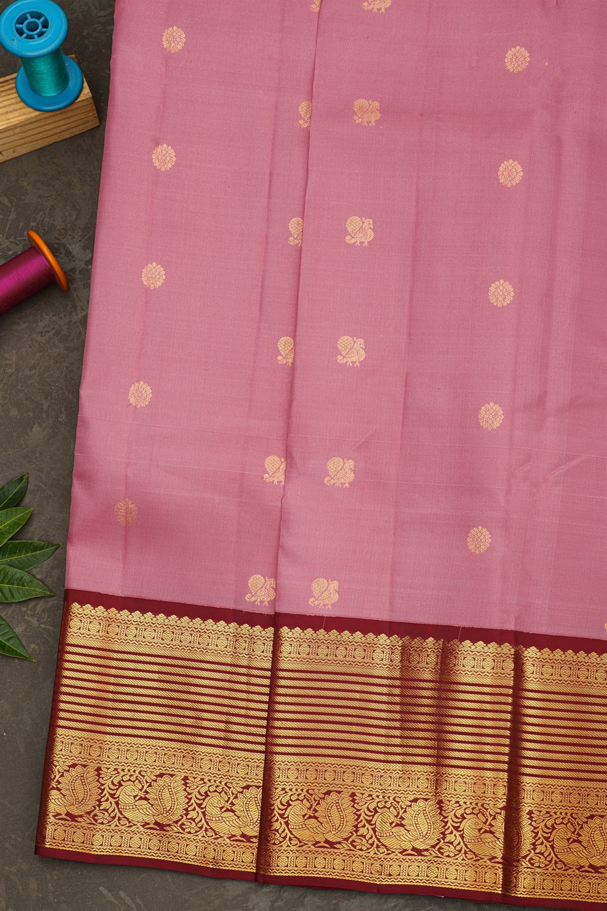 Kancheepuram Silk Onion Pink Saree With Kuttu Border