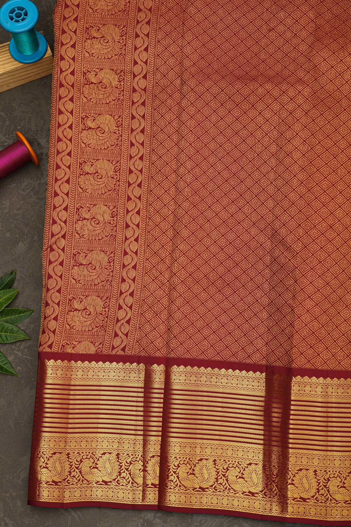 Kancheepuram Silk Onion Pink Saree With Kuttu Border