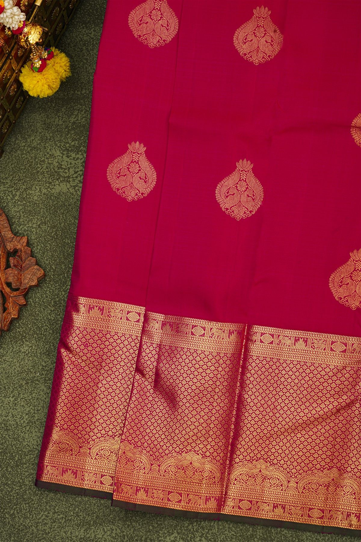 Kancheepuram Silk Magenta Saree With Florals And Peacocks Body