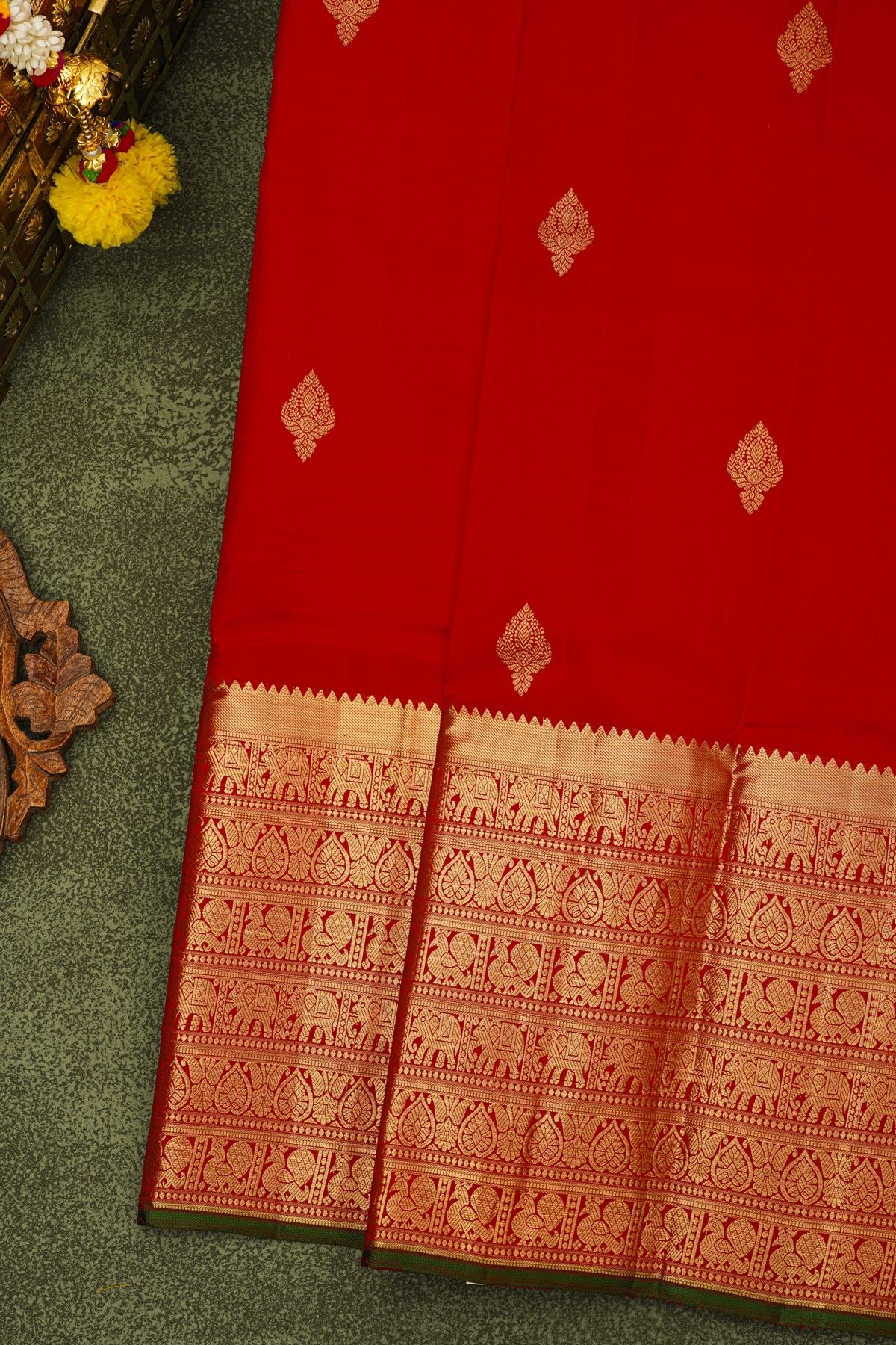 Kancheepuram Silk Red Saree With Traditional Border