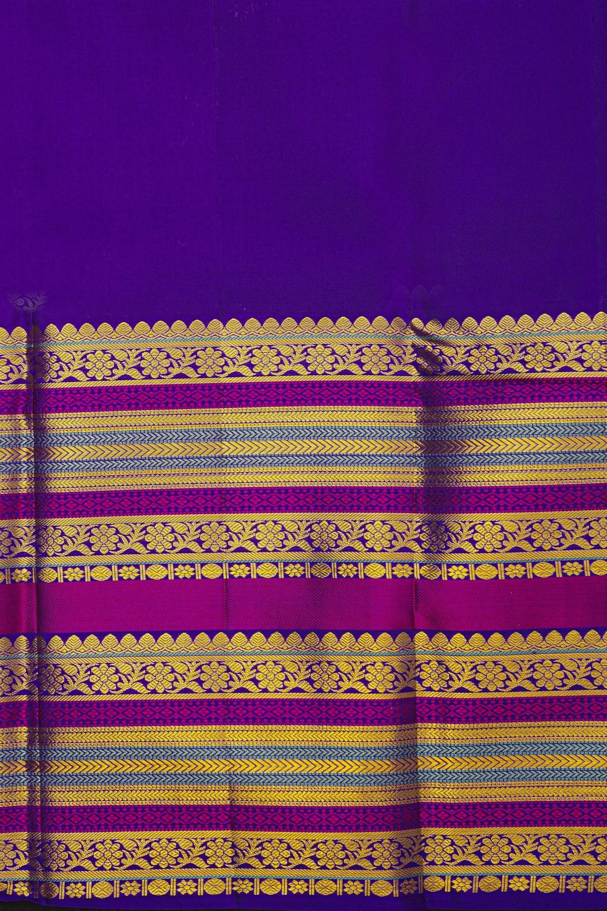Kancheepuram Silk Sea Green Saree With Peacocks And Elephants Checks Body And Zari Thread Border