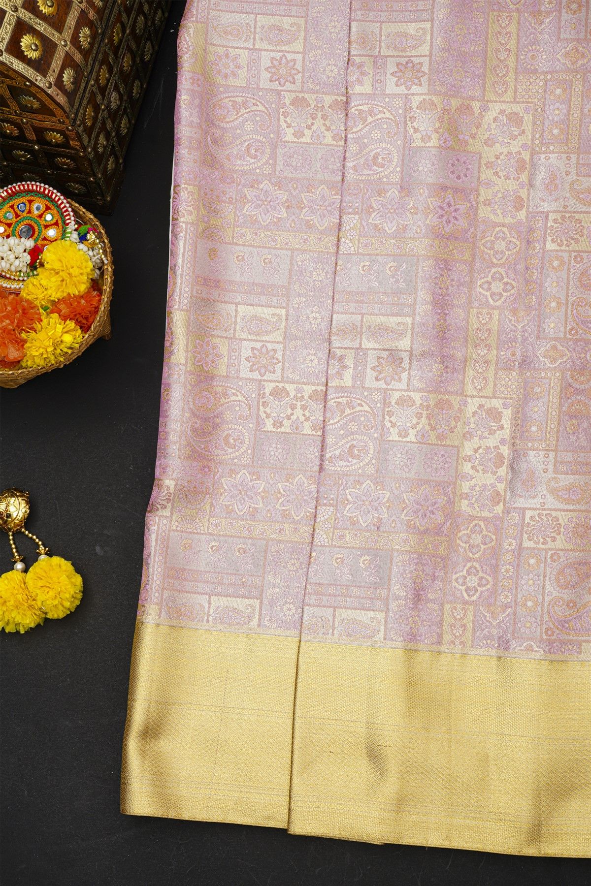 Kancheepuram Silk Lavender Saree With Florals In Meenakari Body