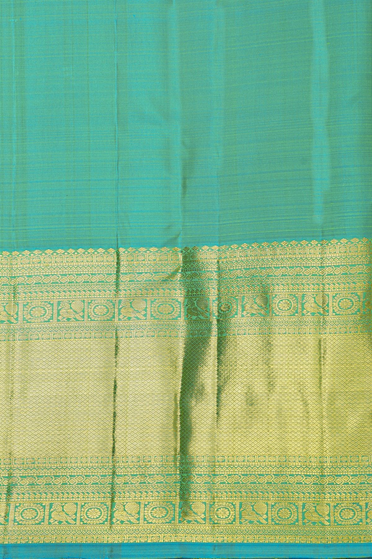 Kancheepuram Silk Green Saree With Florals And Leaves In Zari Body