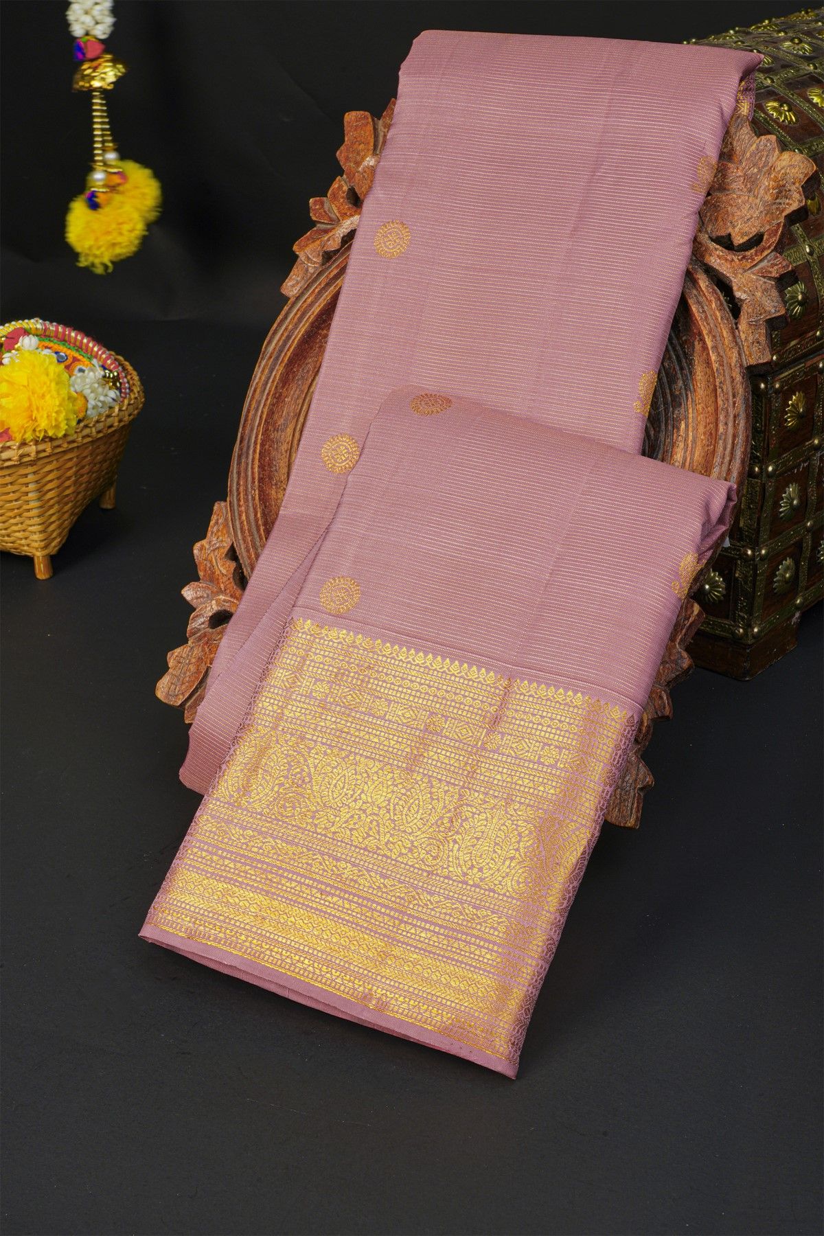 Kancheepuram Silk Lavender Saree With Florals And Peacock Butti Body
