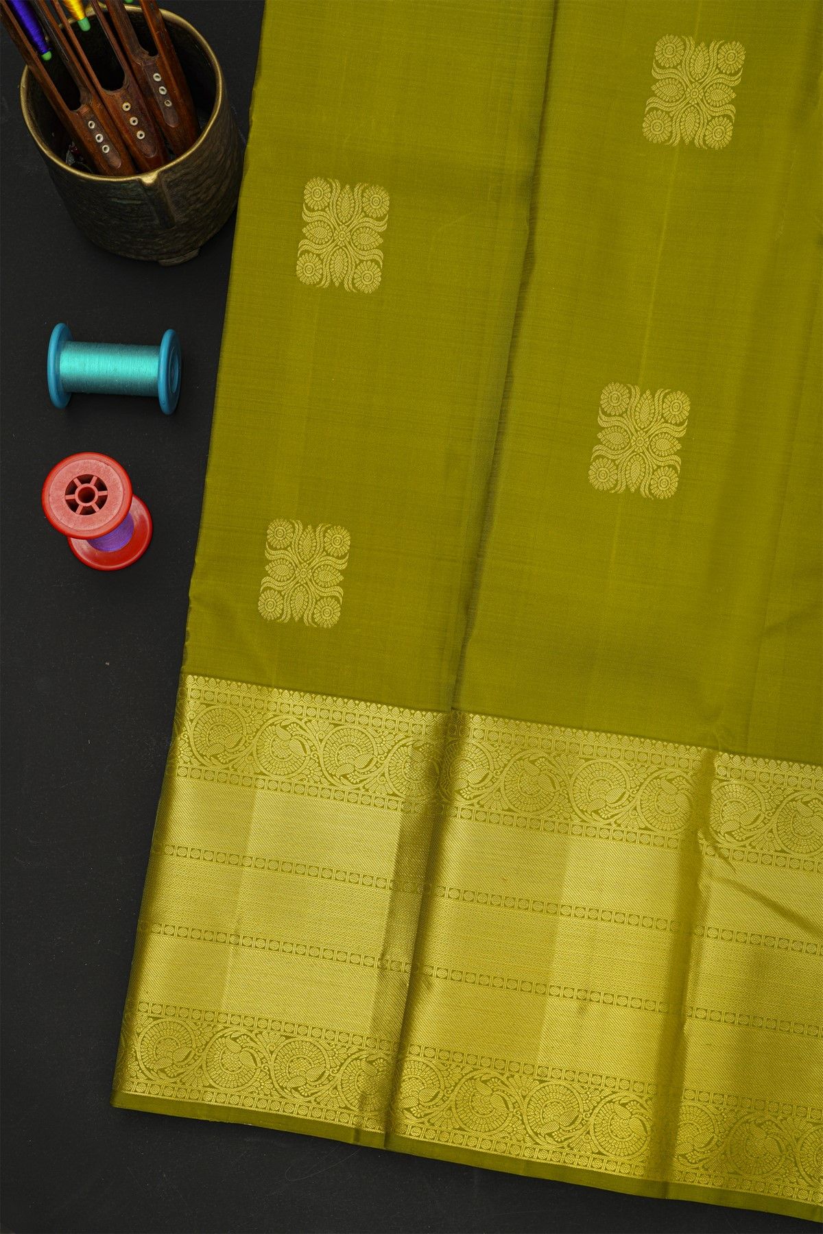 Kancheepuram Silk Mehendi Green Saree With Florals And Diamonds Cross Lines Border