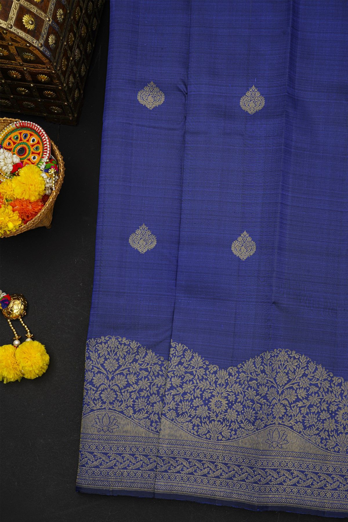 Kancheepuram Silk Navy Blue Saree With Florals And Leaves Jaal Border