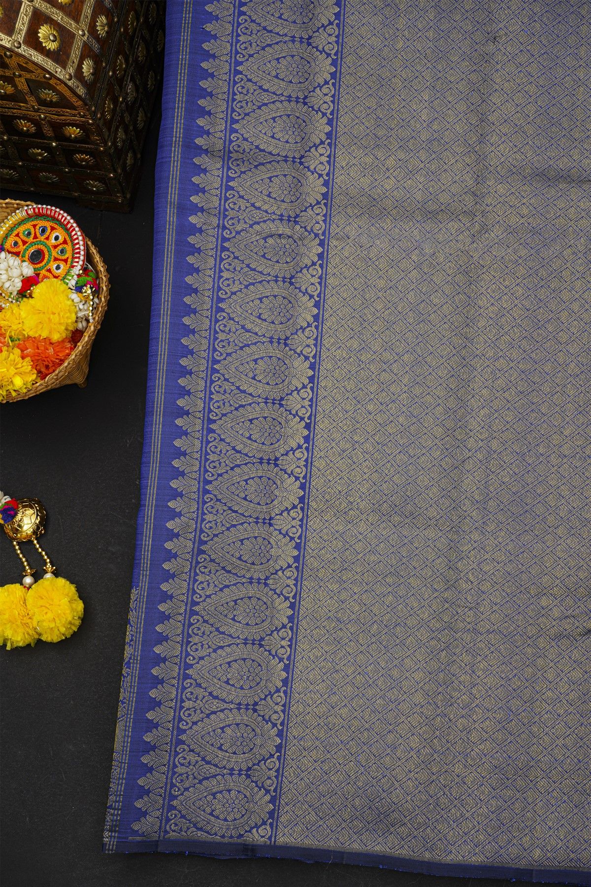 Kancheepuram Silk Navy Blue Saree With Florals And Leaves Jaal Border