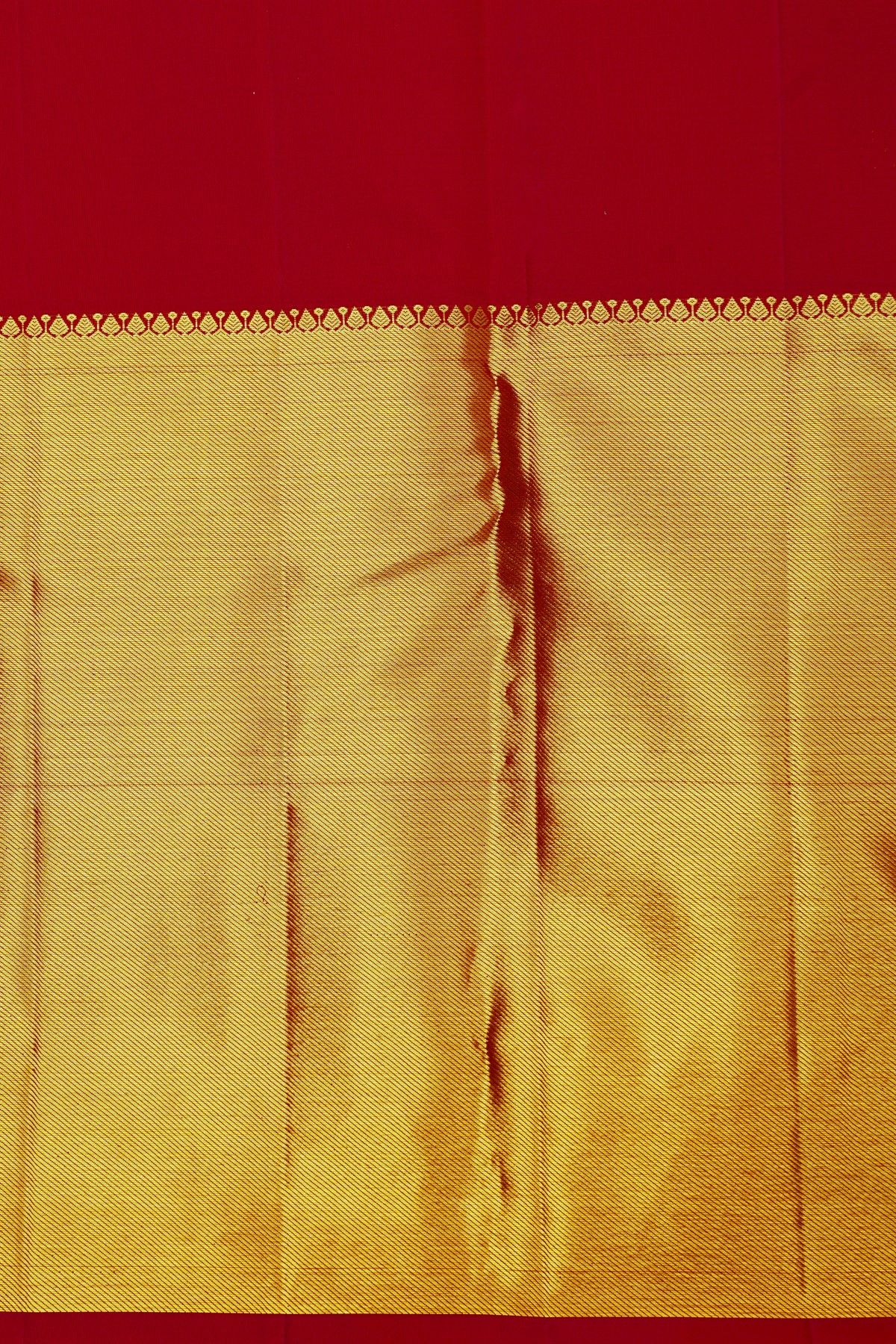Kancheepuram Silk Red Saree With Florals And Leaves In Zari Body And Kaddi Border