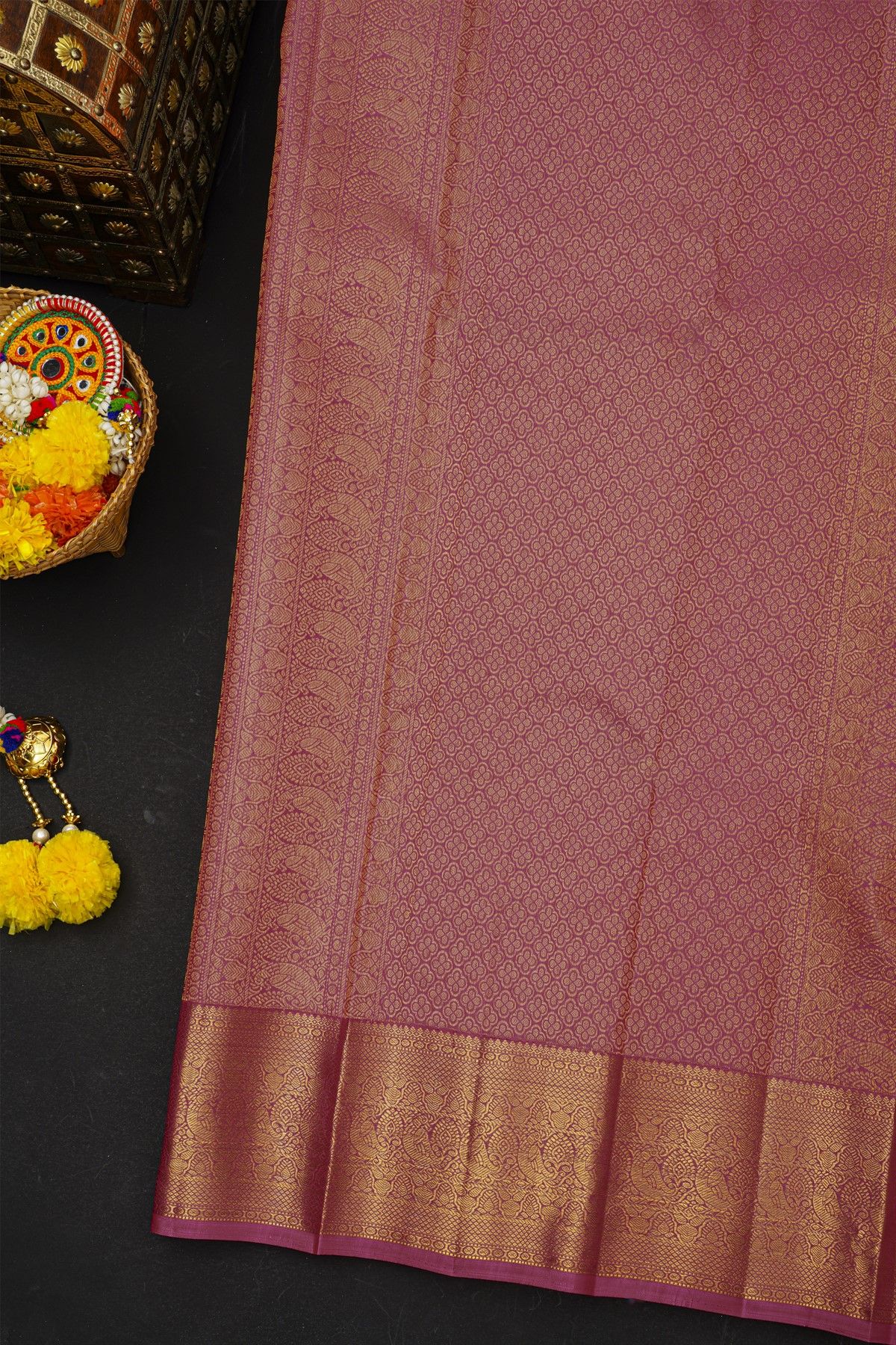 Kancheepuram Silk Magenta Saree With Gandaberunda Buttis Body