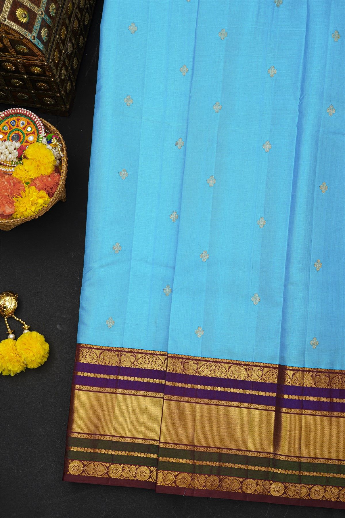 Kancheepuram Silk Sky Blue Saree With Cross Lines And Florals Kuttu Border