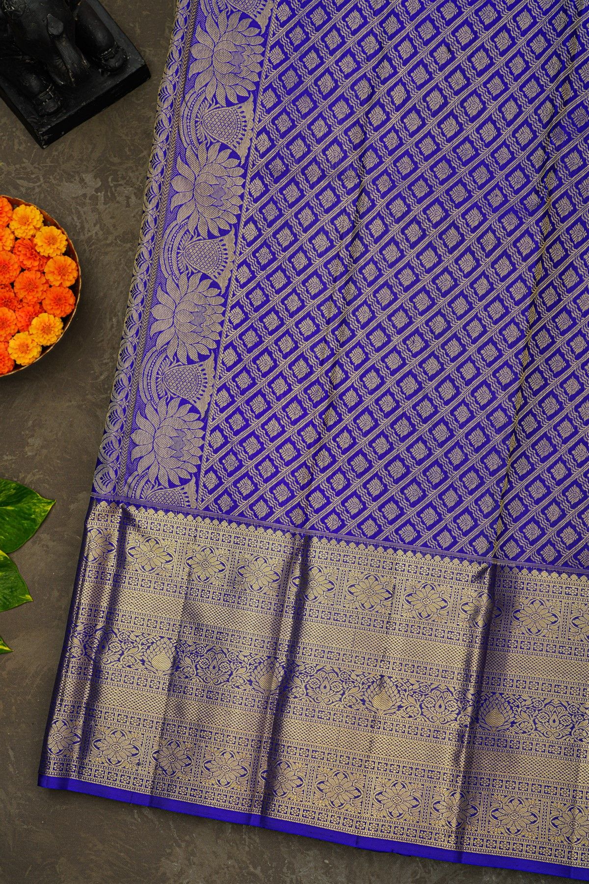 Kancheepuram Silk Peacock Green Saree With Florals And Leaves Border