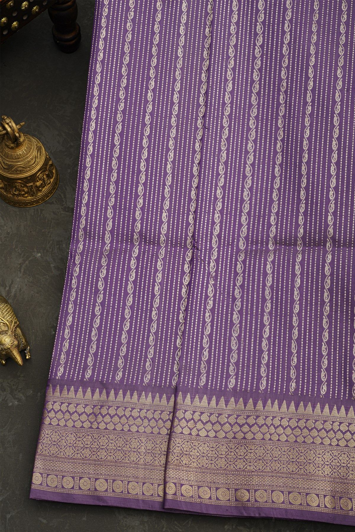 Venkatagiri Silk Lavender Saree With Florals And Paisley Border
