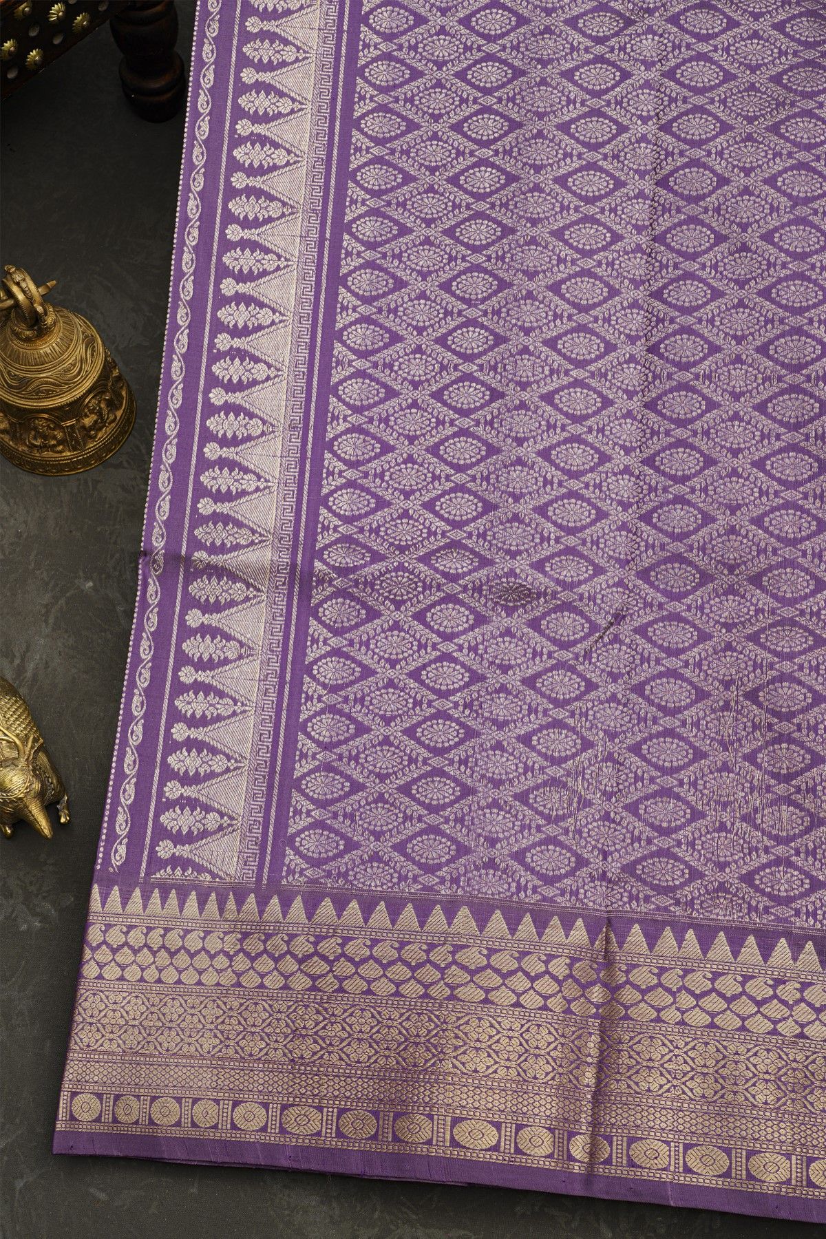 Venkatagiri Silk Lavender Saree With Florals And Paisley Border