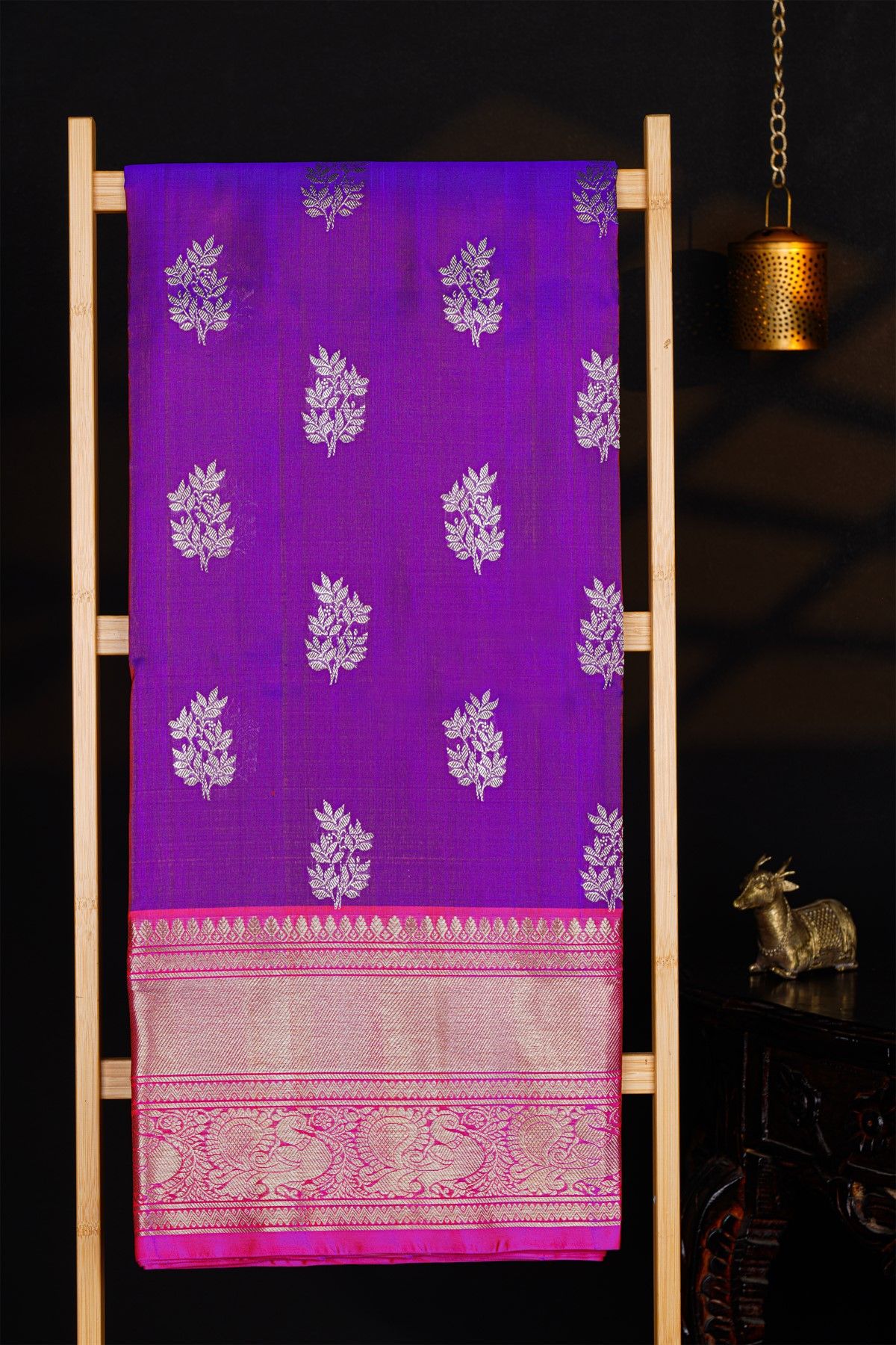 Venkatagiri Silk Violet Saree With Florals And Buttis Body