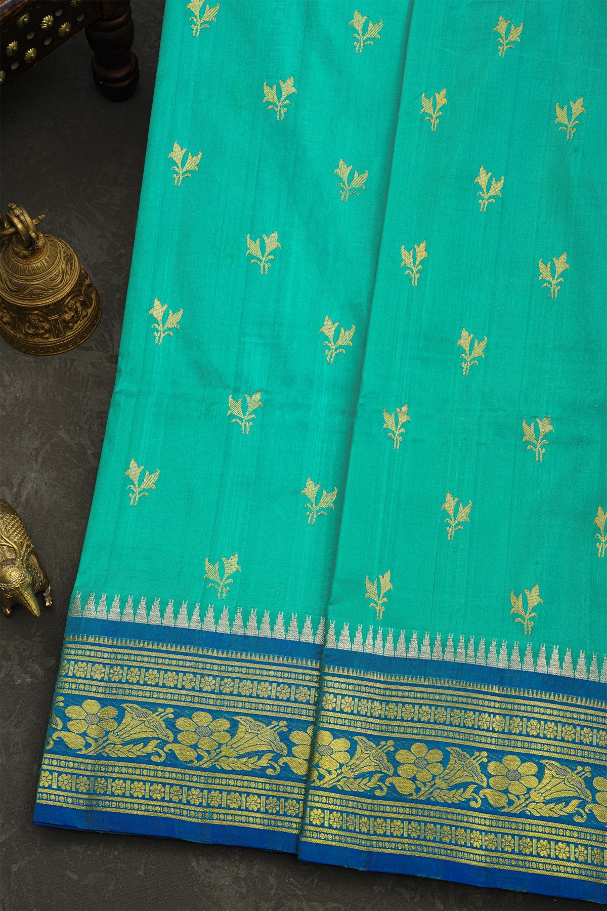 Venkatagiri Silk Sea Green Saree With Floral And Leaves Border