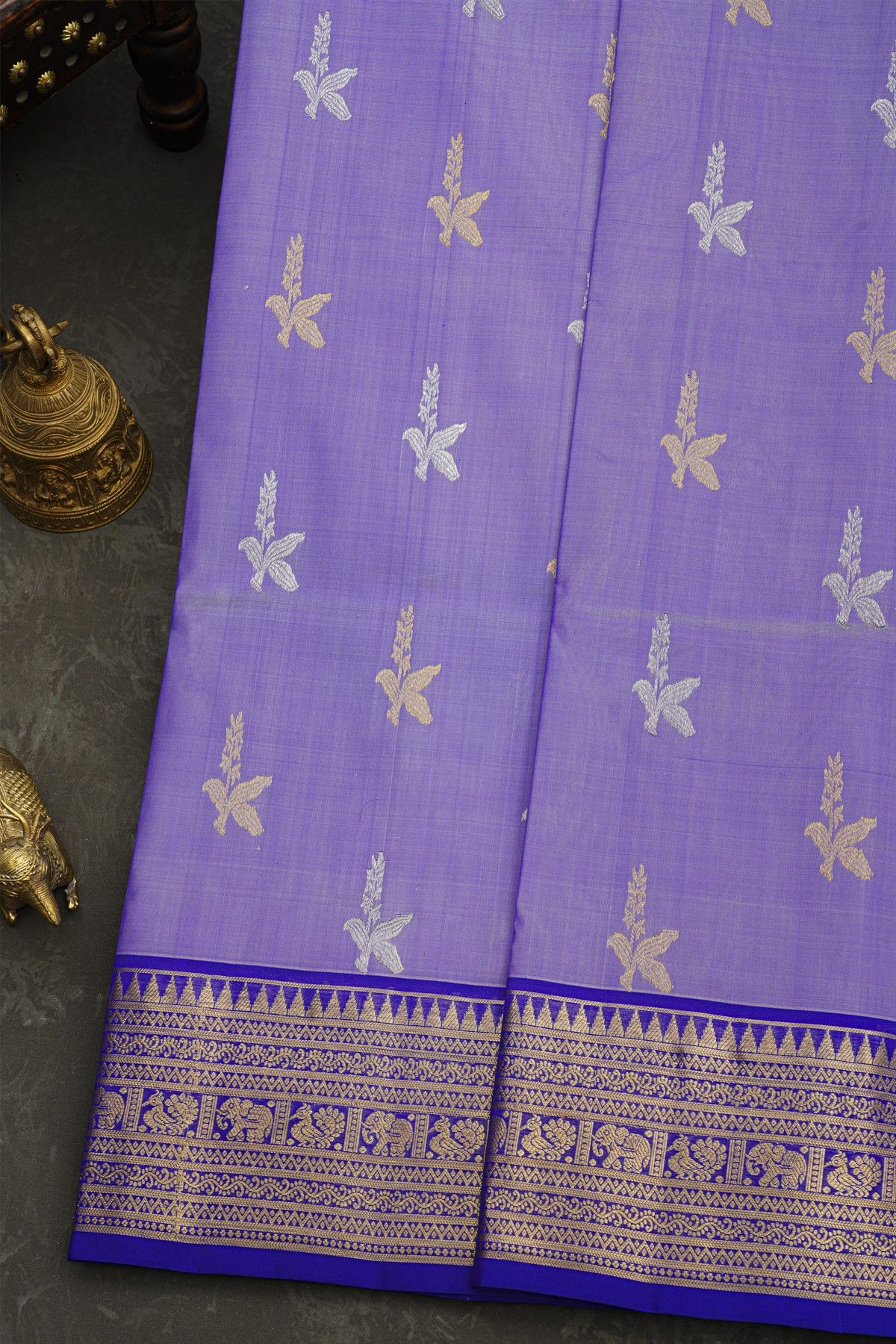 Venkatagiri Silk Lavender Saree With Peacock And Elephant Border