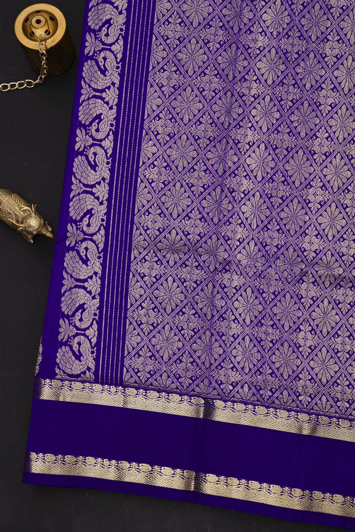 Venkatagiri Silk Royal Blue Saree With Florals And Buttis Body