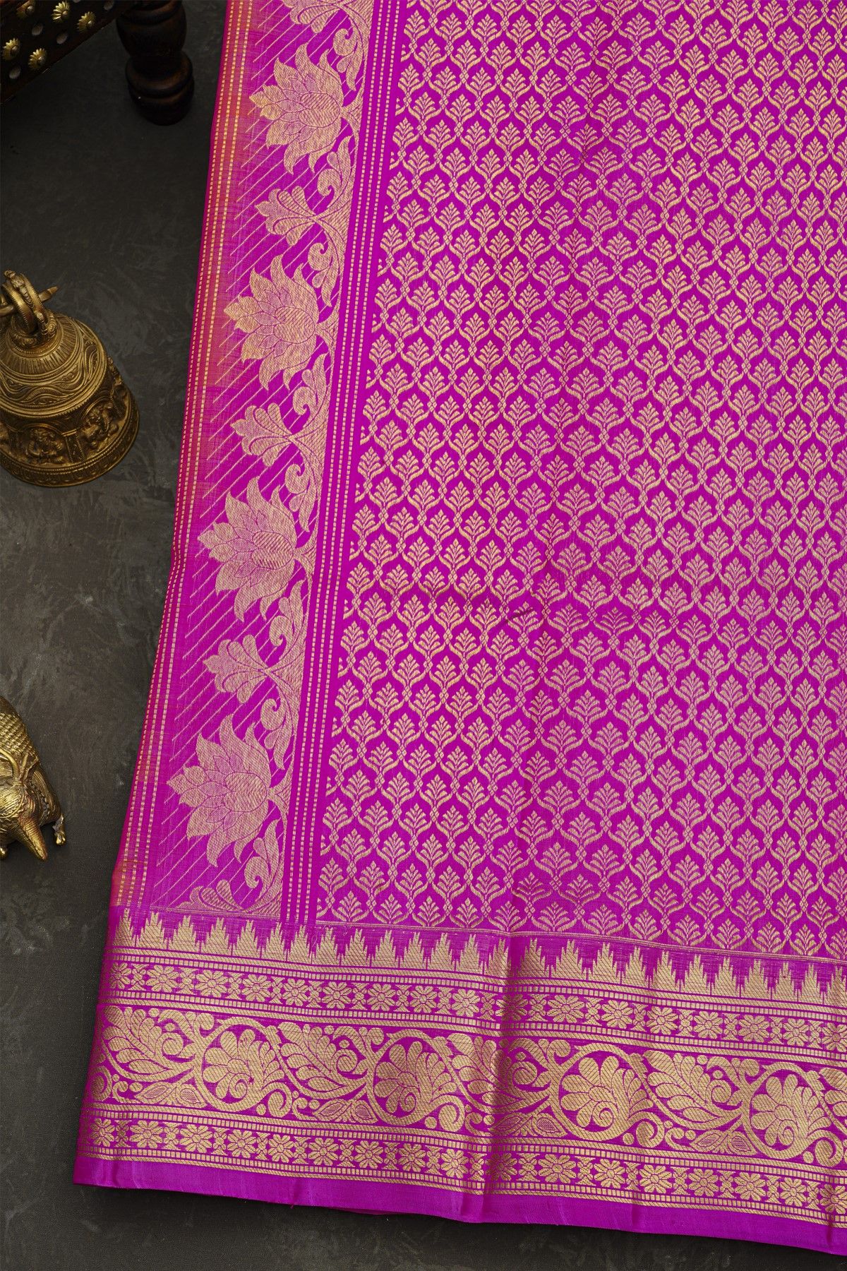 Venkatagiri Silk Rani Pink Saree With Floral And Leaf Jaal Border