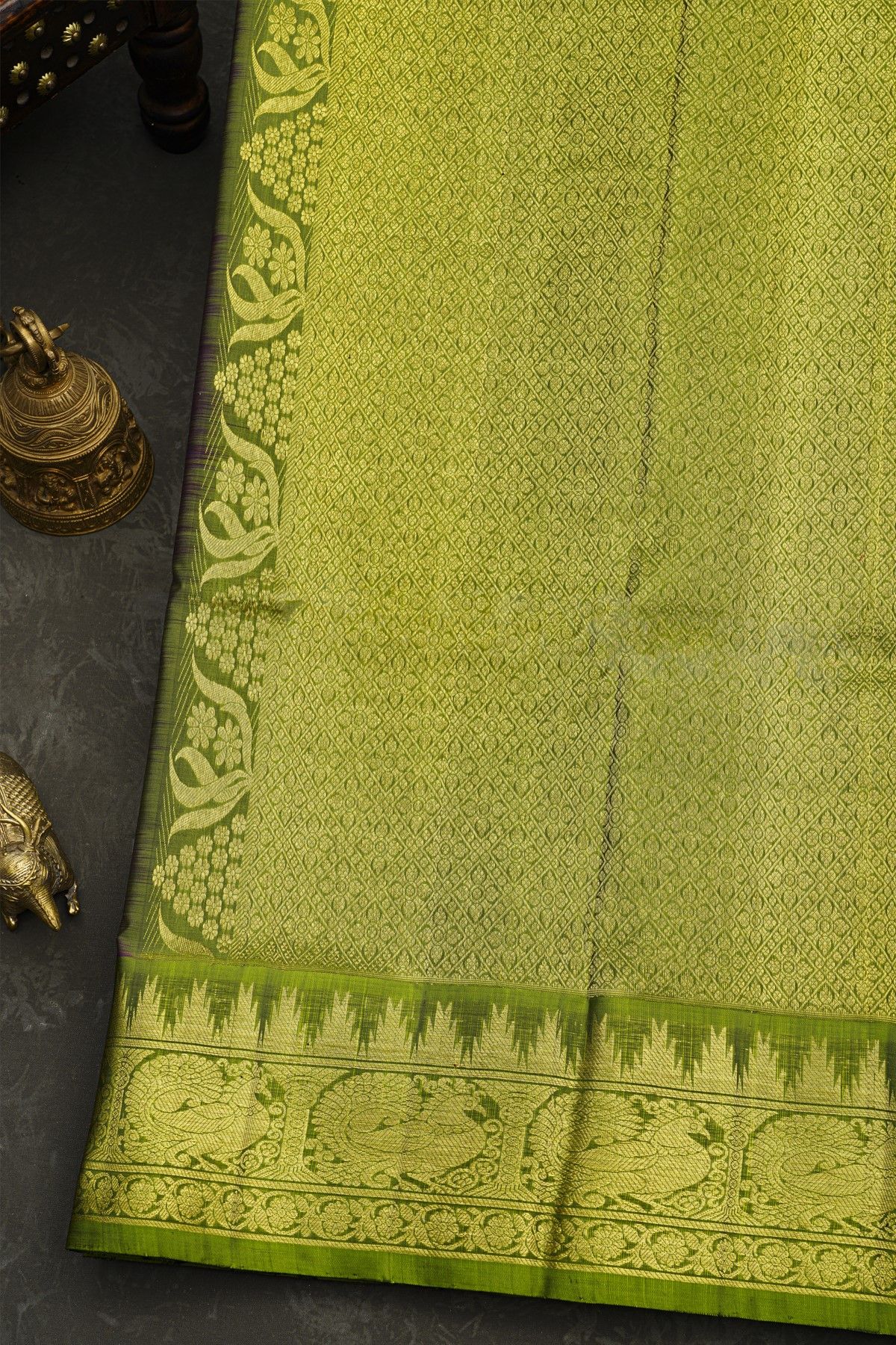 Venkatagiri Silk Violet Saree With Peacock And Leaf Jaal Border