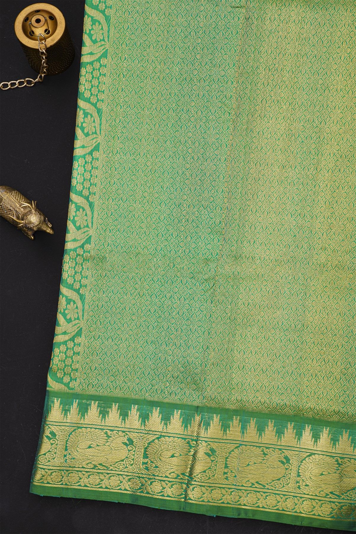 Venkatagiri Silk Turquoise Blue Saree With Floral And Leaf Jaal Temple Border