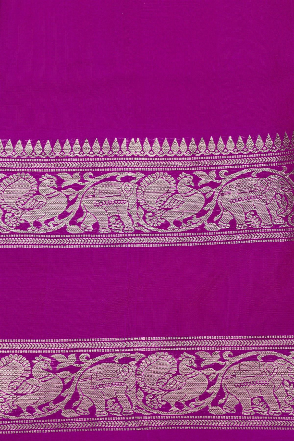 Venkatagiri Silk Light Purple Saree With Elephants And Peacocks Buttis In Gap Border