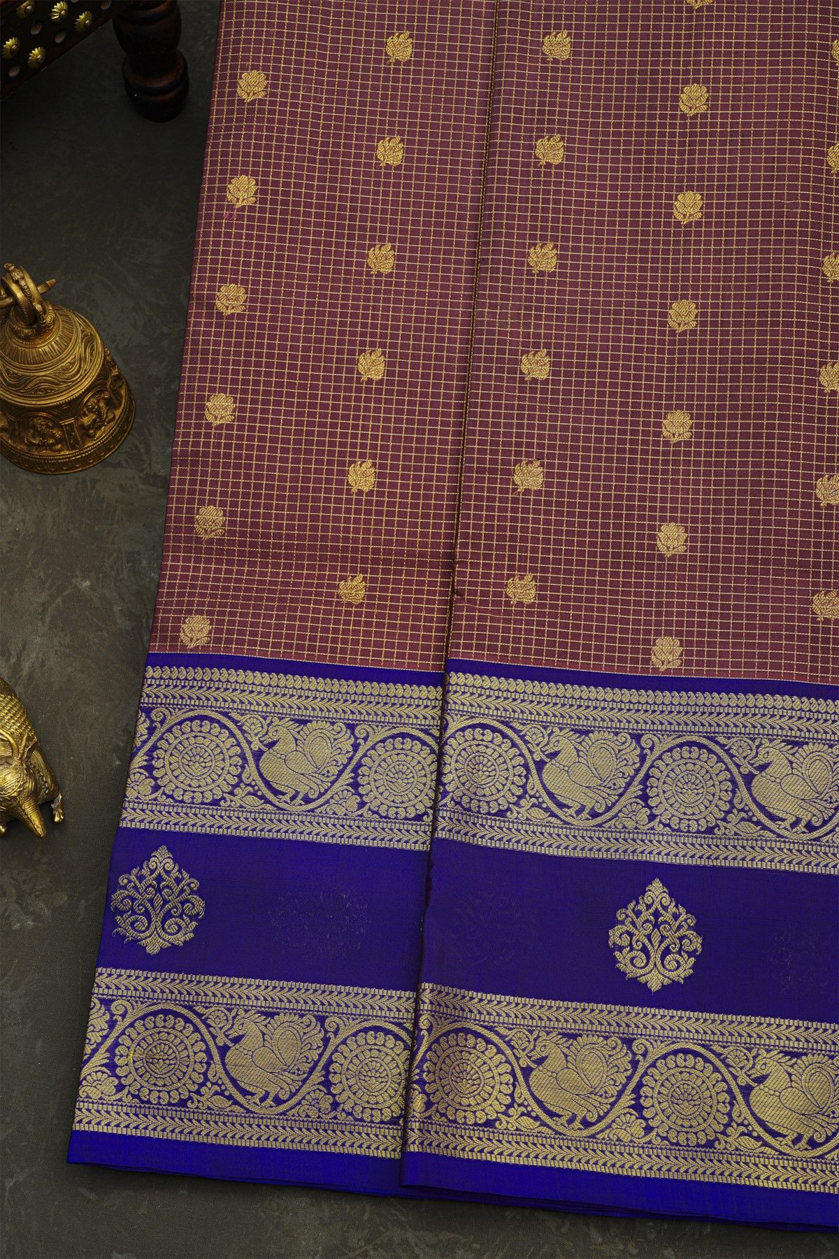 Venkatagiri Silk Onion Pink Saree With All Over Floral Checks And Leaf Buttis Body