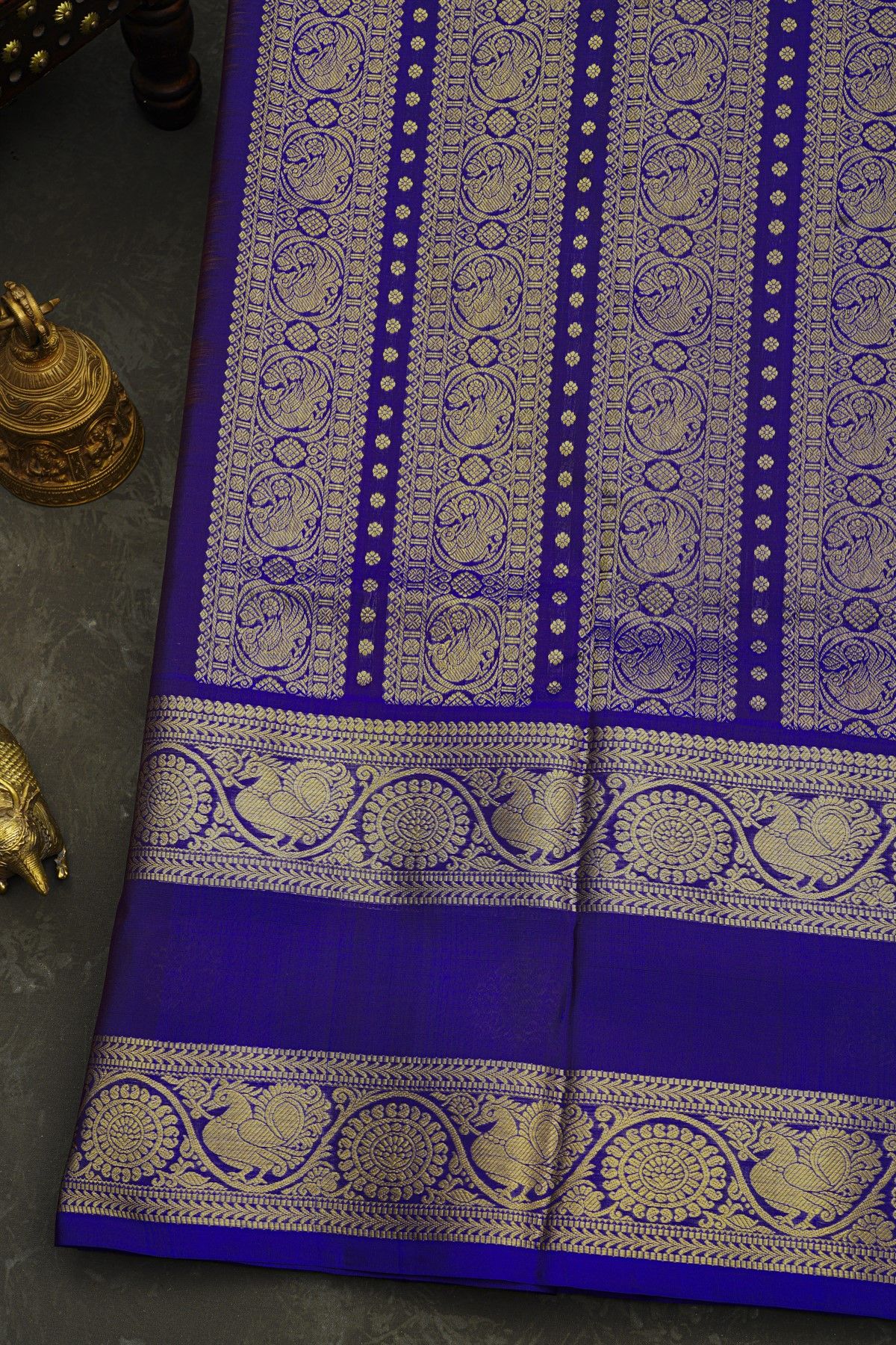 Venkatagiri Silk Onion Pink Saree With All Over Floral Checks And Leaf Buttis Body