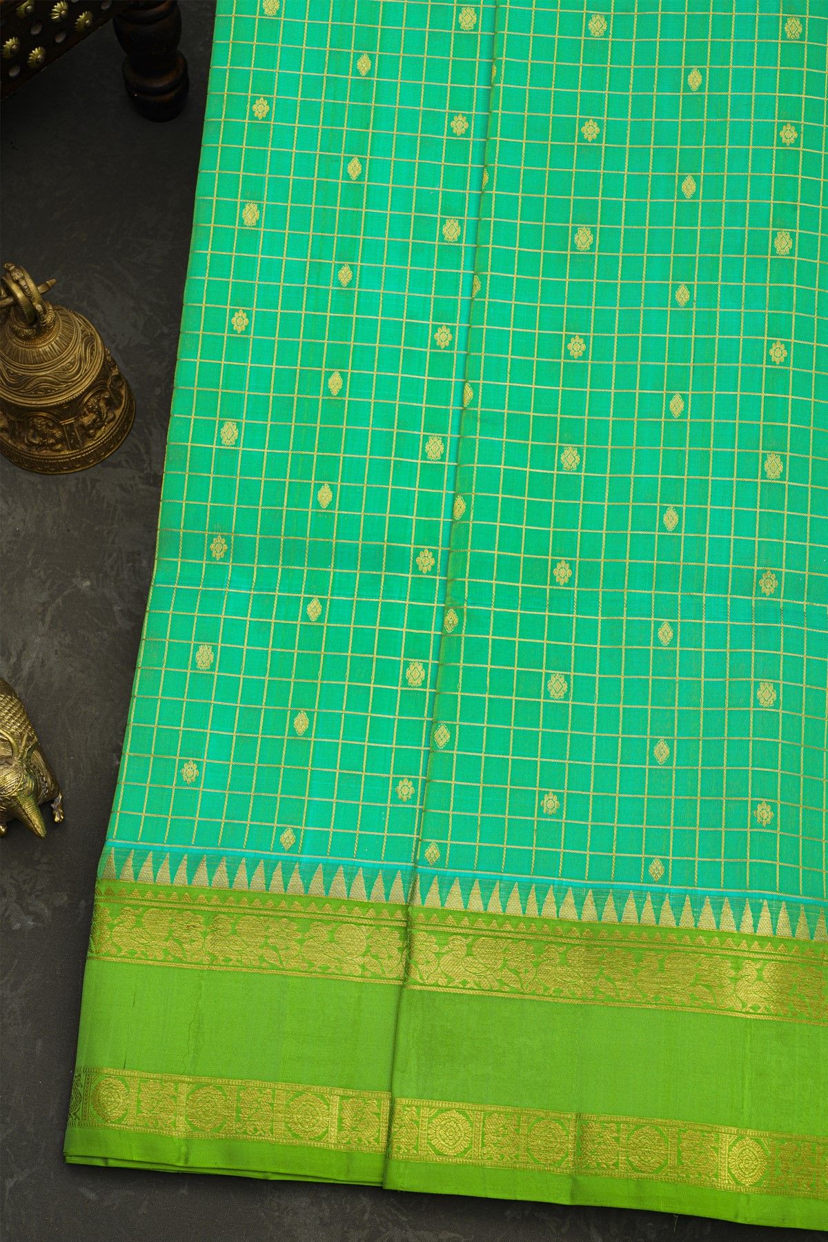 Venkatagiri Silk Light Green Saree With Peacocks And Floral Border
