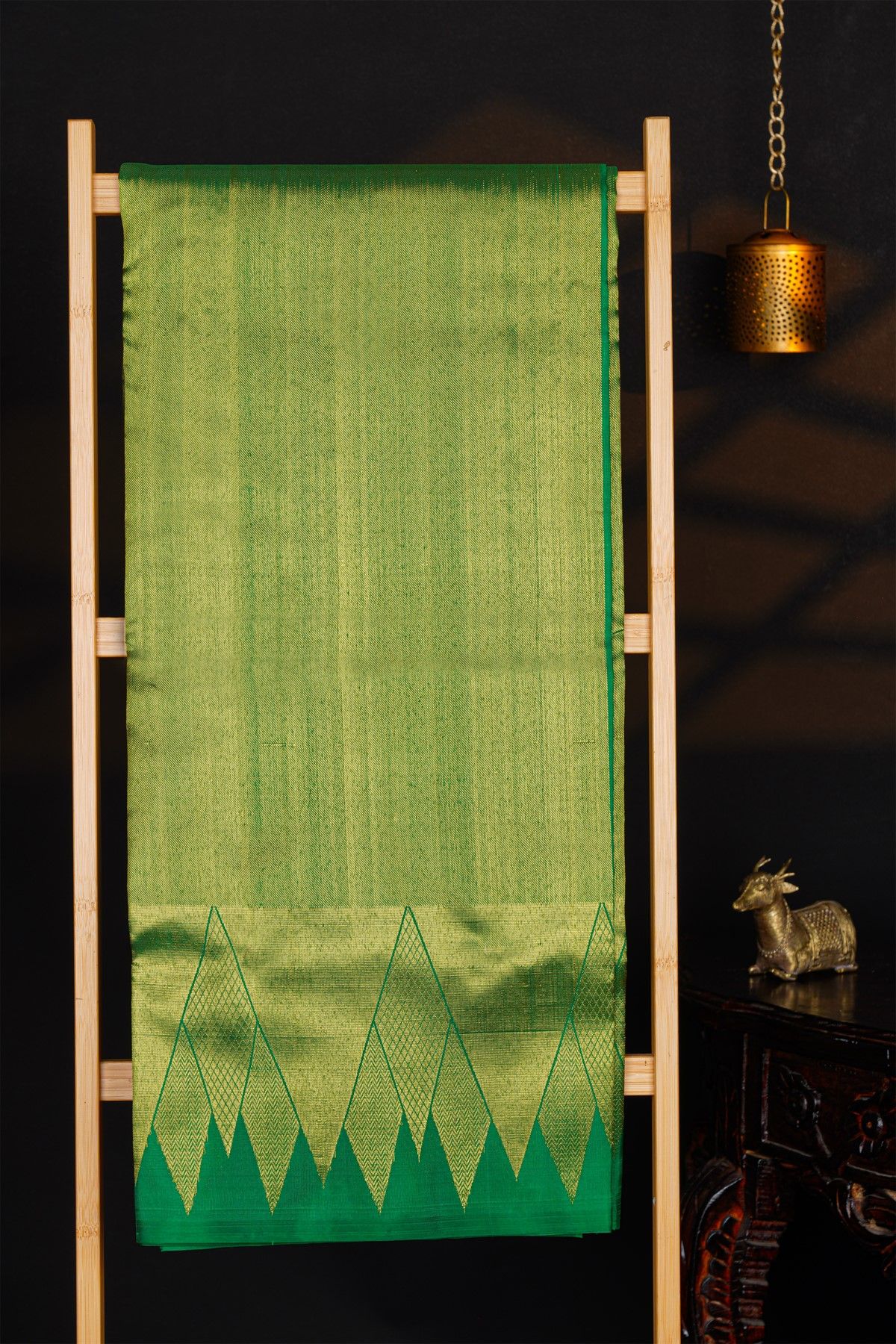 Venkatagiri Silk Leaf Green Saree With Kaddi Body